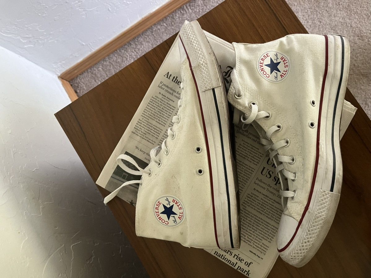 Converse Classic white hi-top converse Size US 10 / EU 43 - 4 Thumbnail