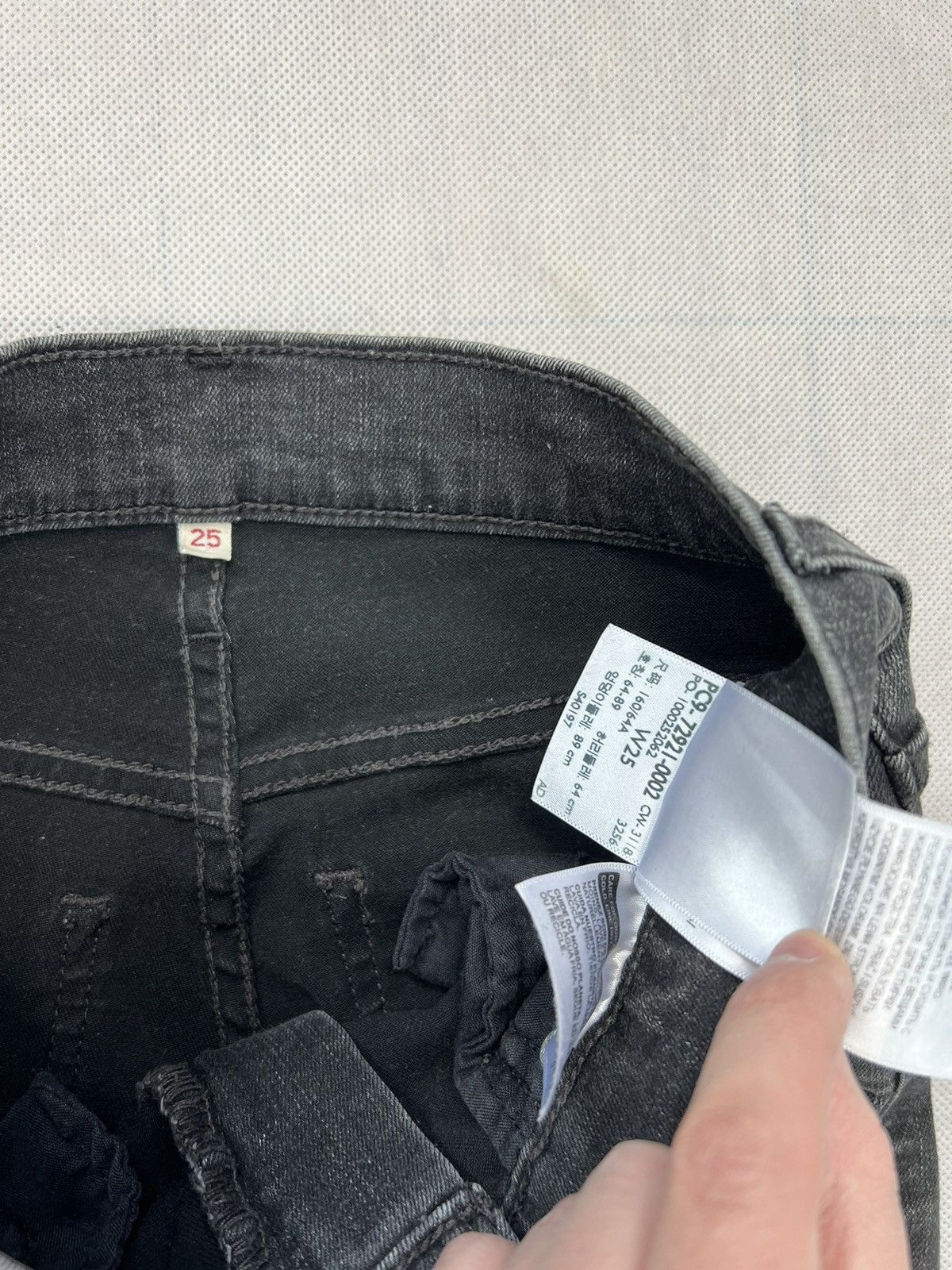 Levi's Pants Levi’s Black Tab Jeans Women Size 26" / US 2 / IT 38 - 4 Thumbnail
