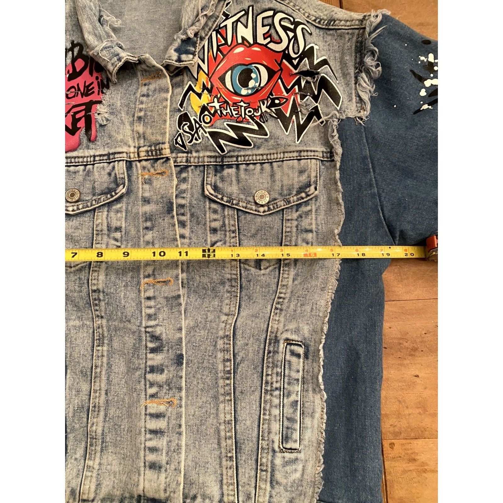 Denime VINTAGE Custom Hard Rock Cafe Bad Girl Vog Paris Catwoman Denim Jean Jacket L Blue Two Tone Women Mens? Size 36" / US 14 / IT 50 - 6 Thumbnail