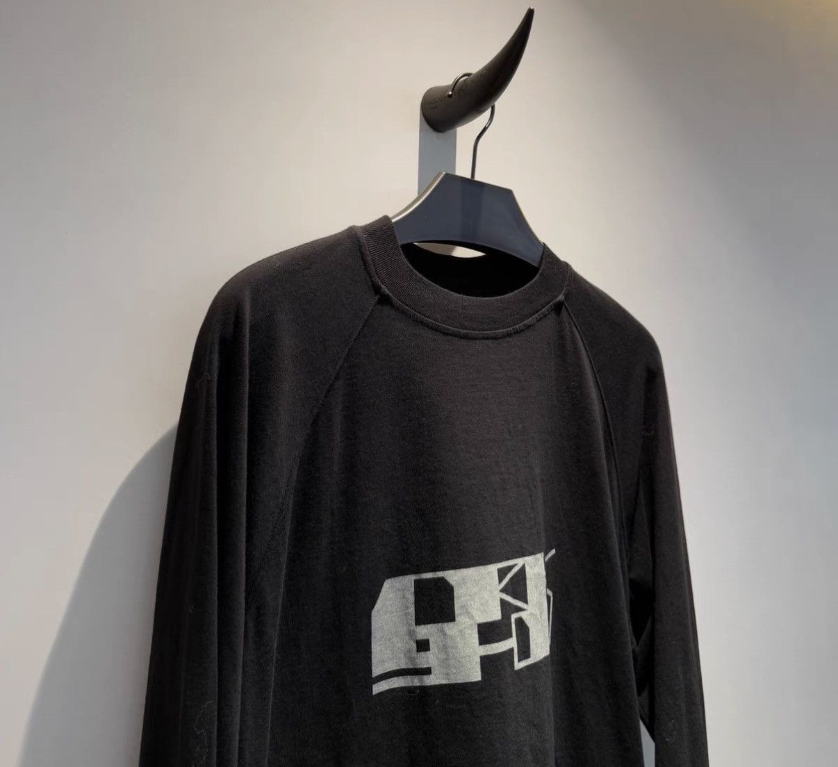 Rick Owens Rick Owens 23SS Graphic Print Long Sleeve Size ONE SIZE - 3 Thumbnail