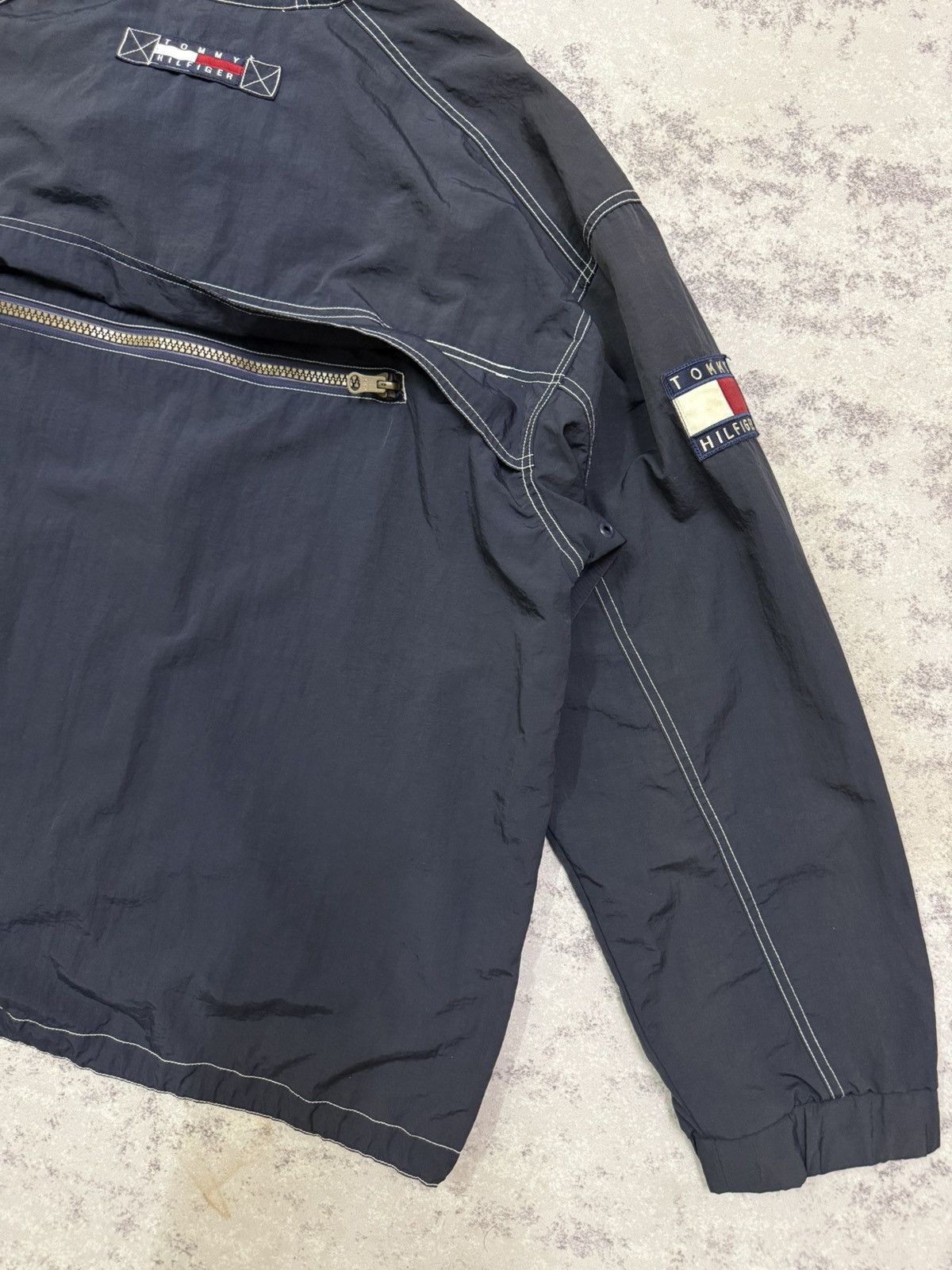Tommy Hilfiger Vintage Tommy Hilfiger Sailing Gear Windbreaker Jacket Hodie Size US XL / EU 56 / 4 - 15 Thumbnail