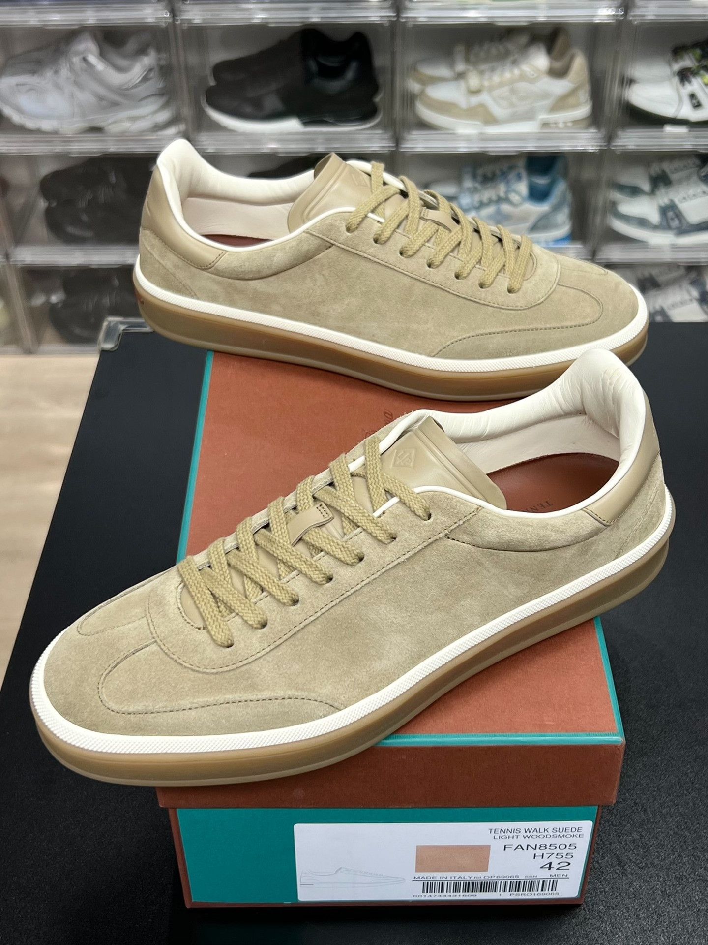 Loro Piana Loro Piana Suede Lowtop Sneakers 9 Men Size US 9 / EU 42 - 1 Thumbnail