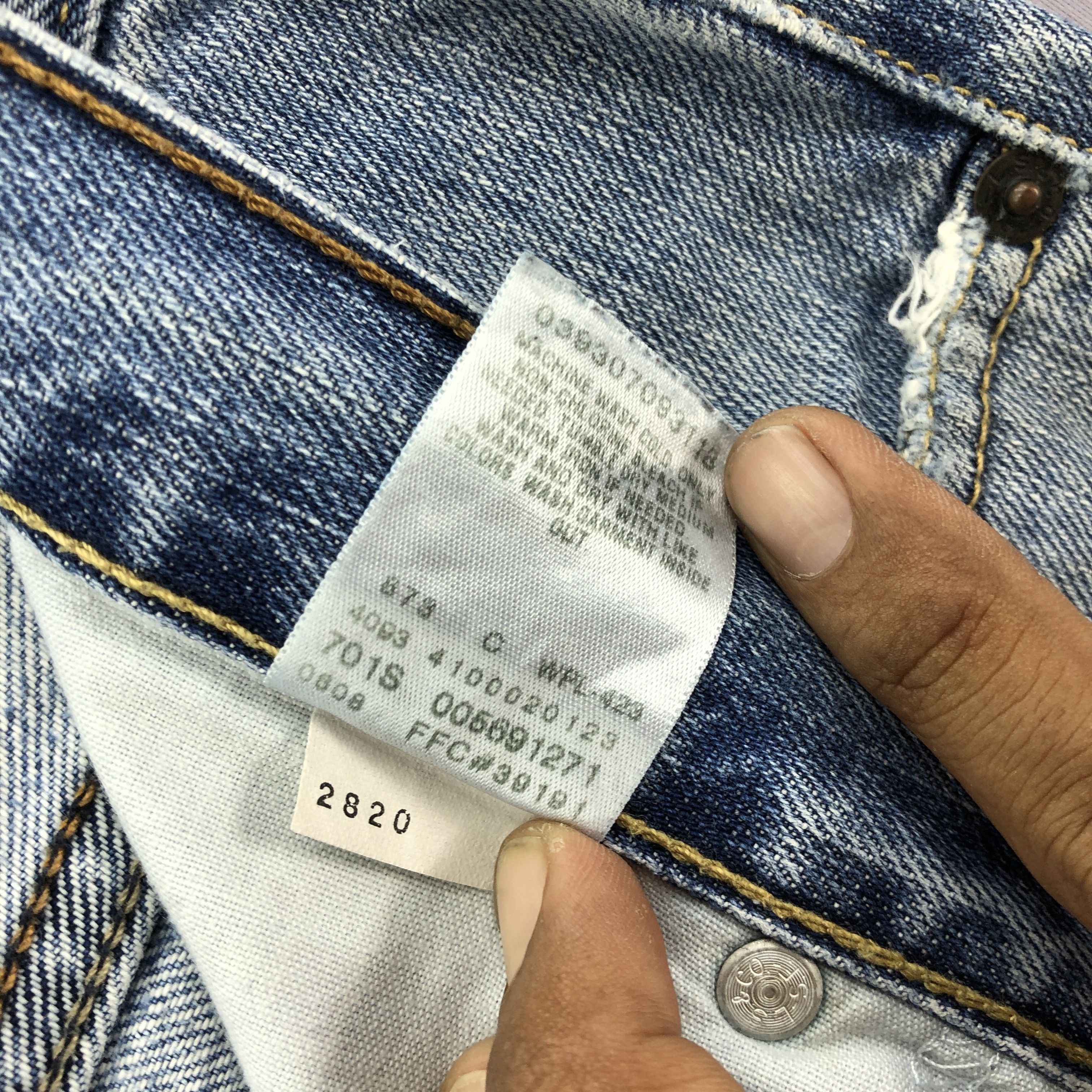 Levi's Vintage Levis 569 Baggy Jeans Levi's Faded Ligh Wash Denim Size US 40 / EU 56 - 6 Thumbnail