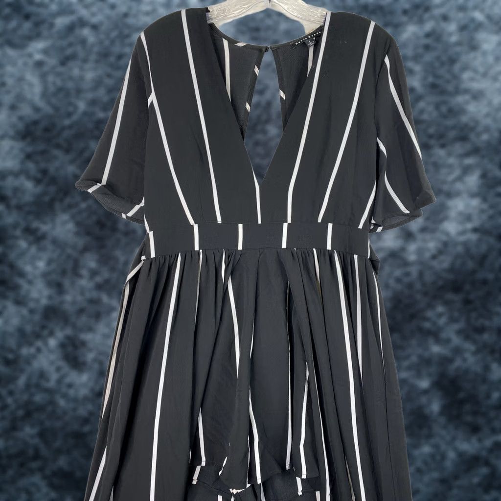 Vintage Haute Monde Maxi Dress Womens L Black Striped Open Keyhole Back Stretch Dress Size L / US 10 / IT 46 - 1 Thumbnail