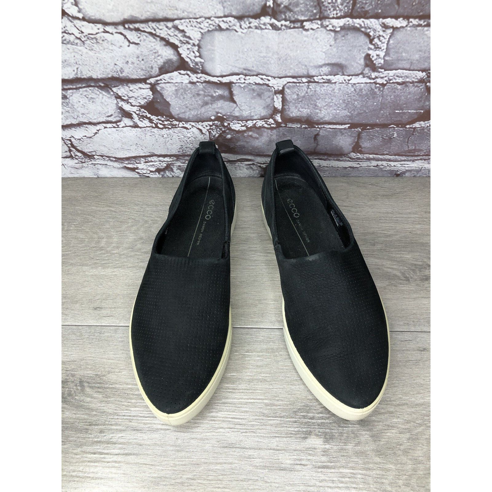 Ecco Ecco Danish Design Black Leather Slip On Casual Sneakers Sho Size US 7.5 / IT 37.5 - 2 Thumbnail