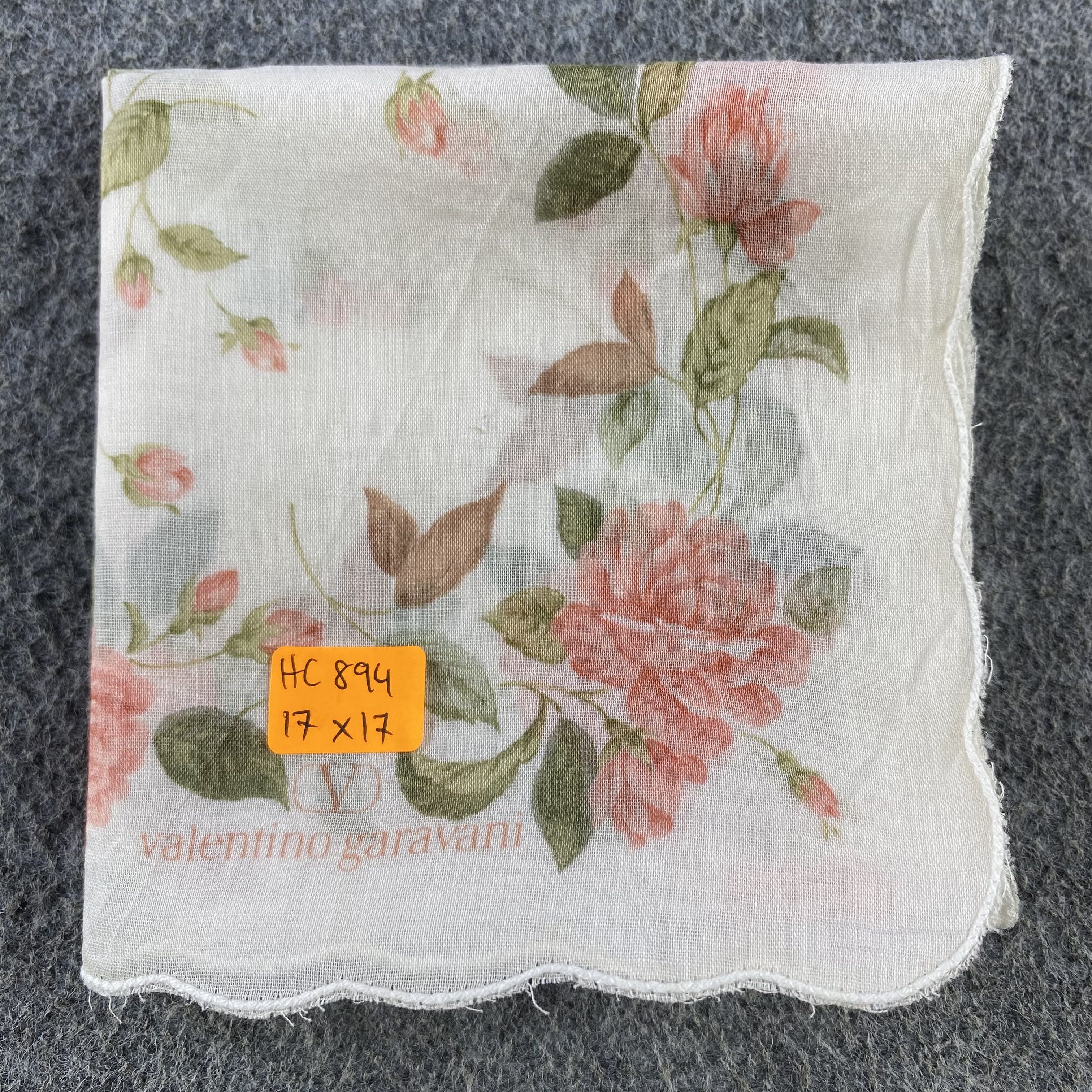 Valentino × Vintage Valentino Garavani Handkerchief/Neckerchief/Bandana HC894 Size ONE SIZE - 5 Thumbnail