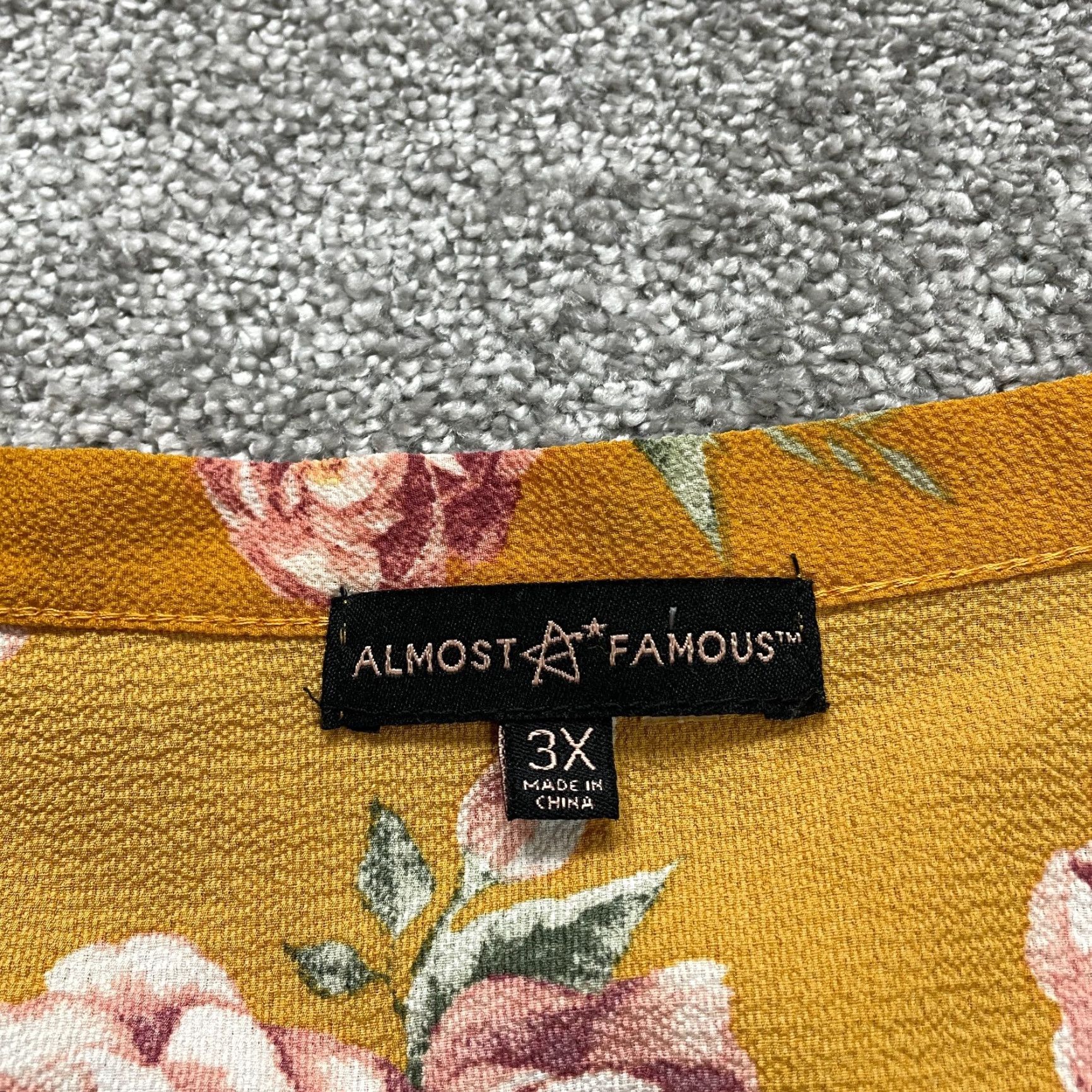 Almost Famous Almost & Famous Blouse Womens 3XL Mustard Floral Front Tie Short Sleeve Casual Size XXL / US 16-18 / IT 52-54 - 5 Thumbnail