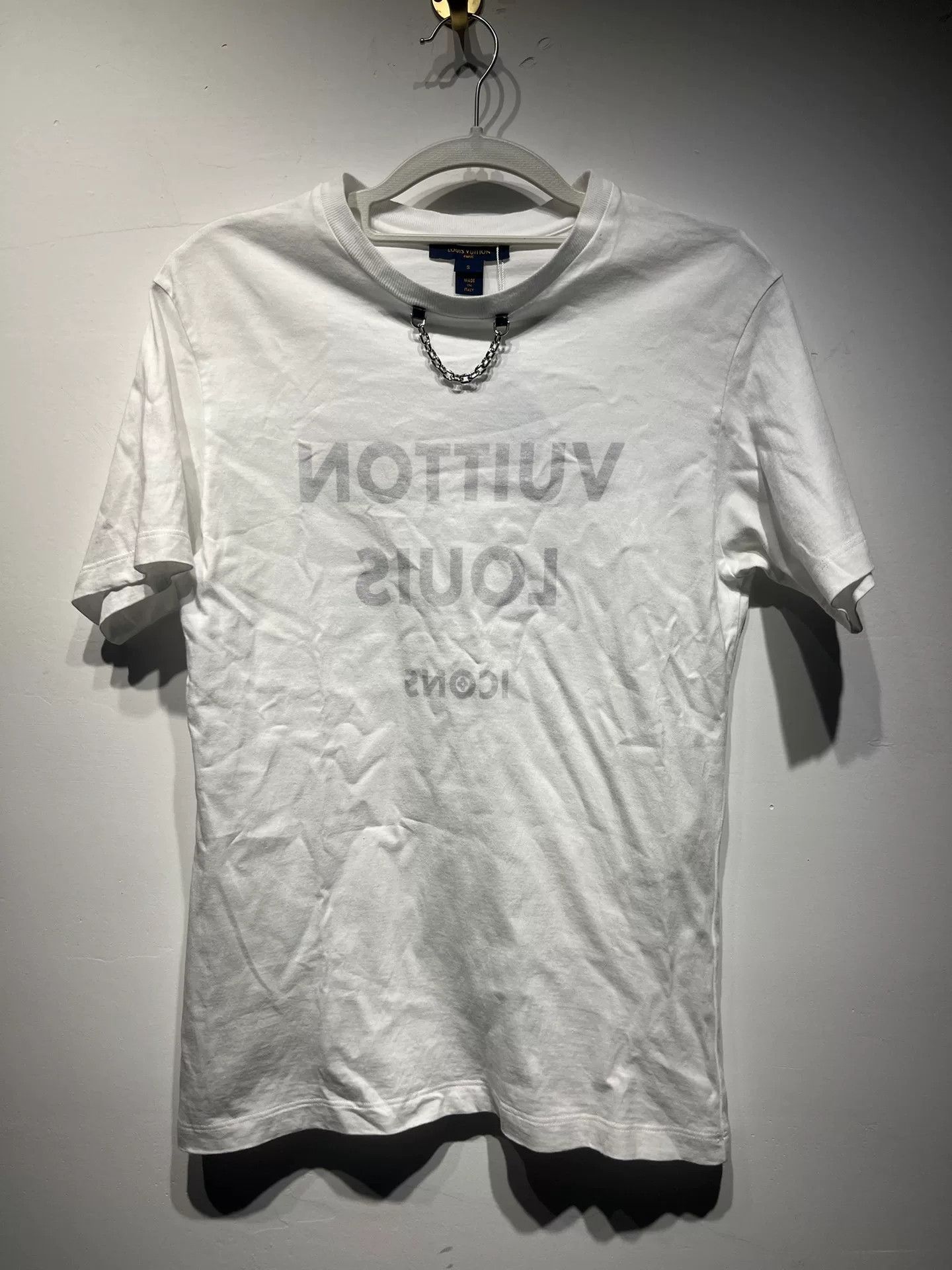 Louis Vuitton Louis Vuitton Printed White T-Shirt S Women Size S / US 4 / IT 40 - 1 Thumbnail