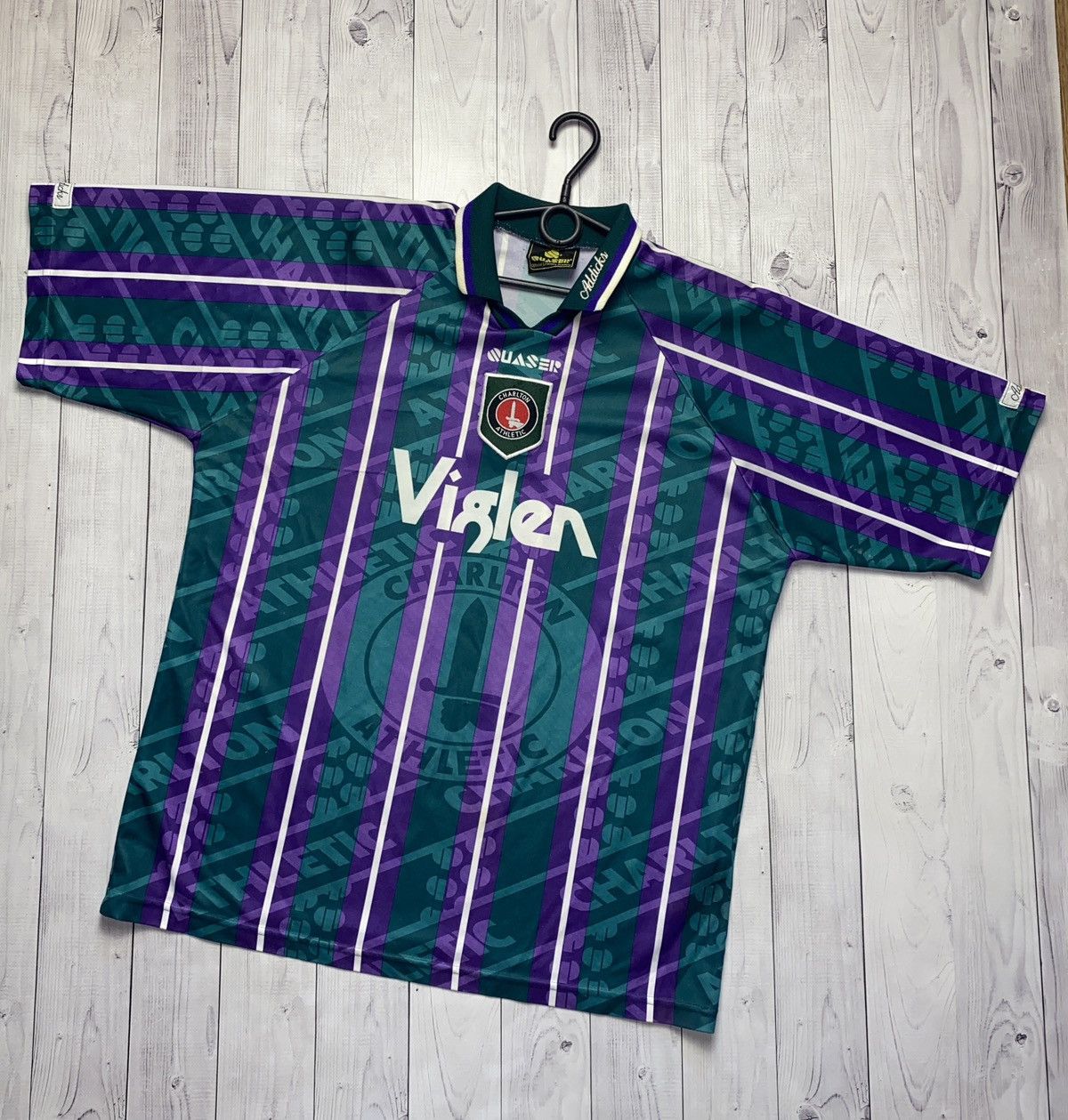 Vintage Vintage Charlton Athletic soccer jersey rare away size S/M Size US S / EU 44-46 / 1 - 1 Thumbnail