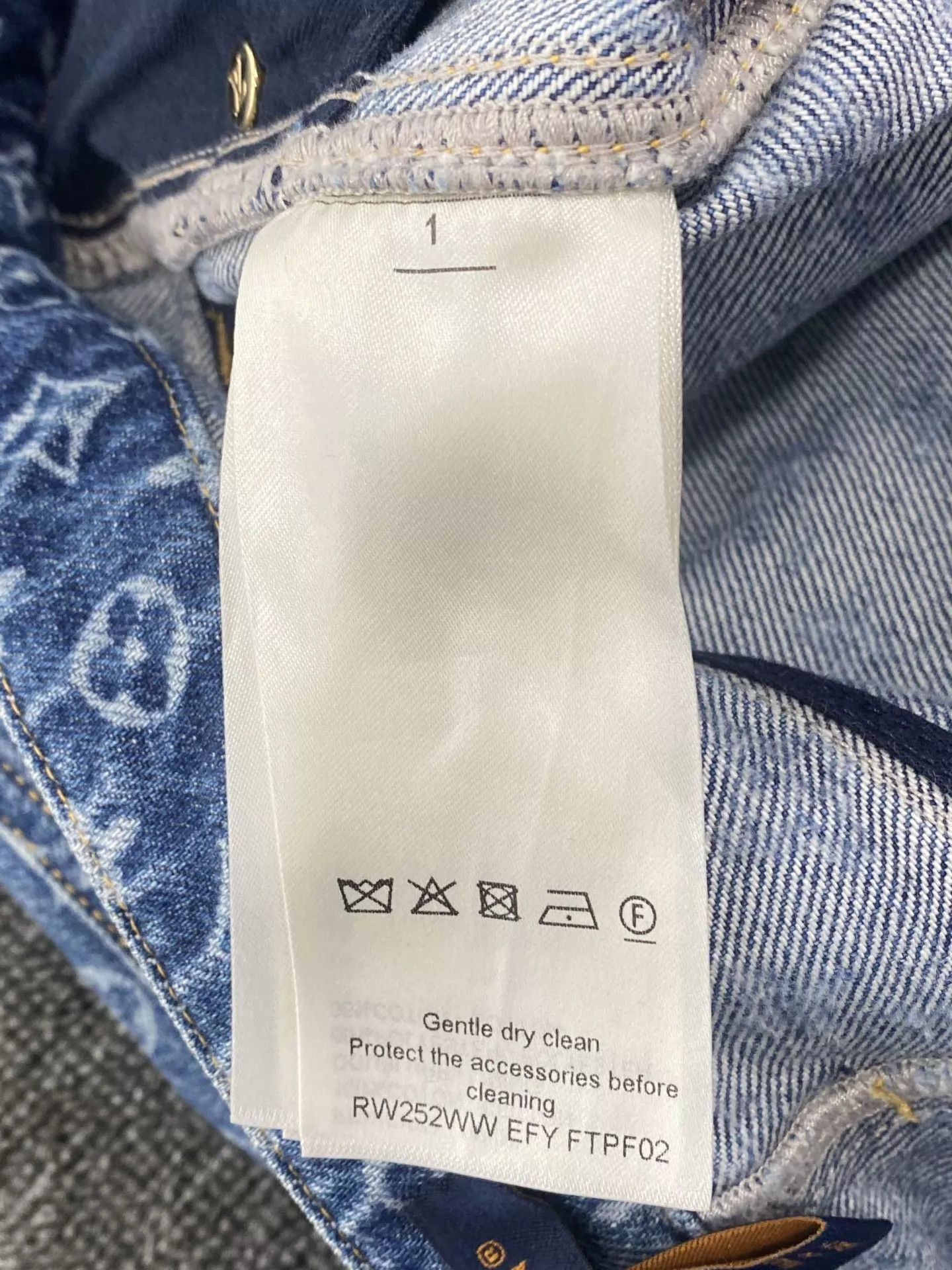 Louis Vuitton LV Monogram All Over Print Wide Leg Jeans Women's 34 New Size 25" / US 0 / IT 36 - 4 Thumbnail