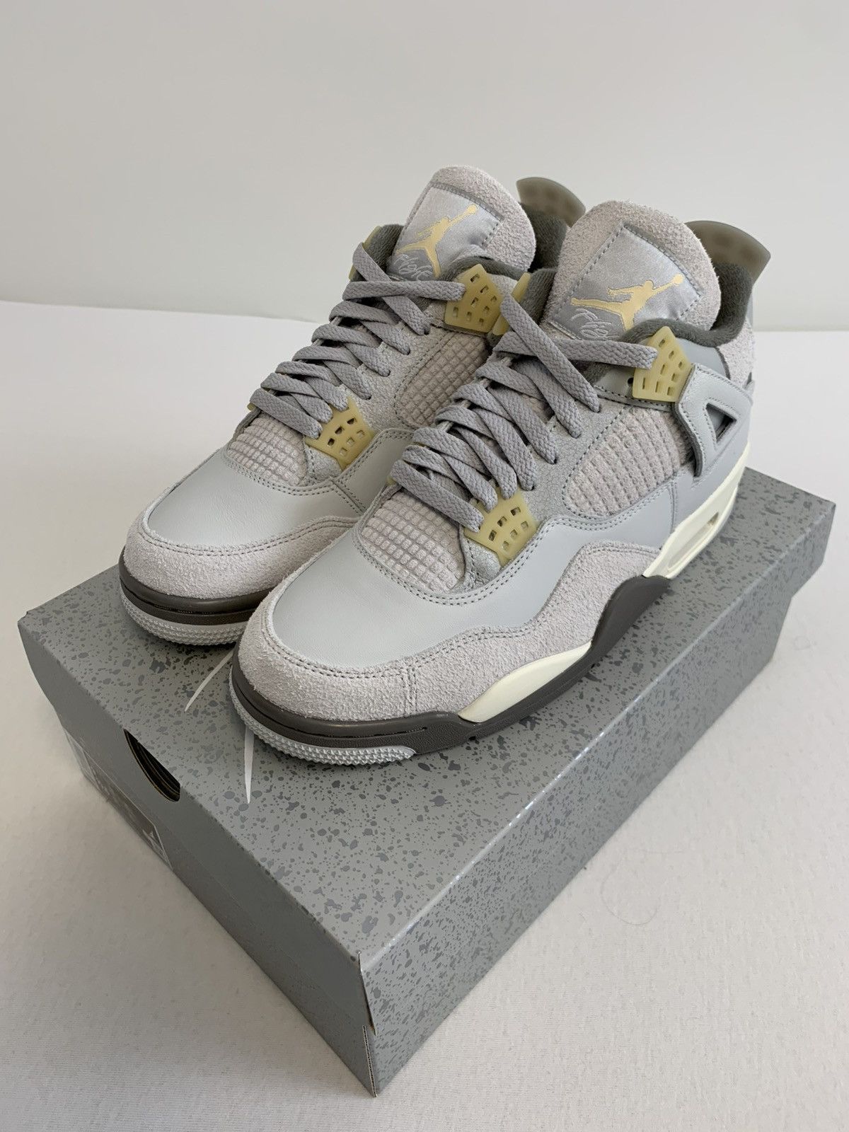 Jordan Brand jordan 4 craft photon dust Size US 9 / EU 42 - 3 Thumbnail