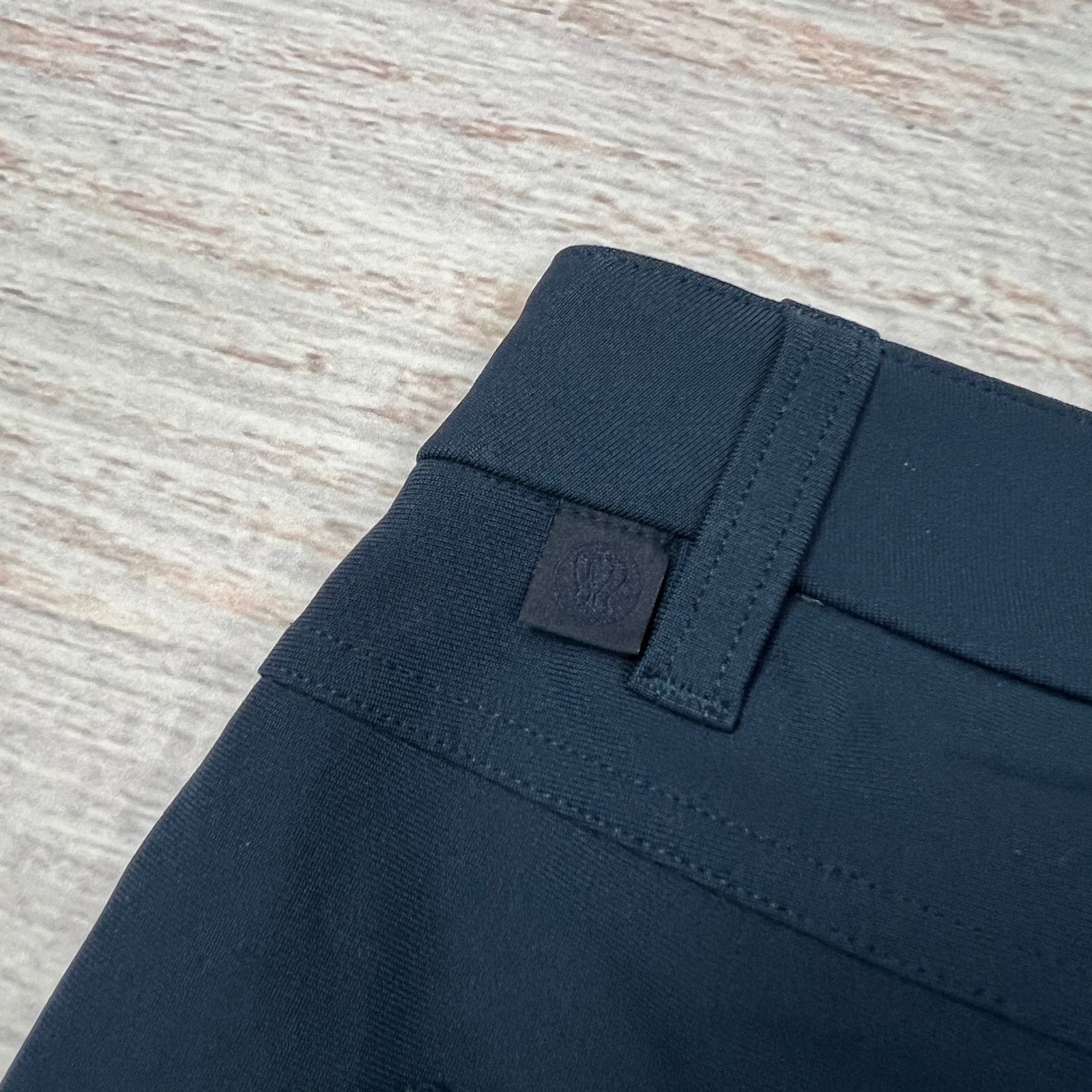 Lululemon Lululemon ABC Slim Chino Navy Square Dot 32x29 Size US 32 / EU 48 - 4 Thumbnail