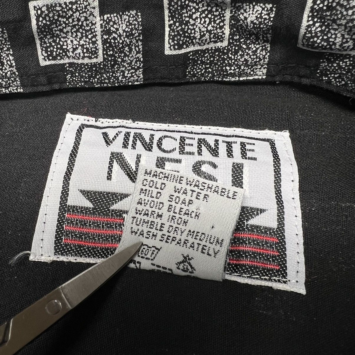 Vintage Vincente Nesi Button Up Shirt Black Print Geometric Squares Size US L / EU 52-54 / 3 - 7 Thumbnail