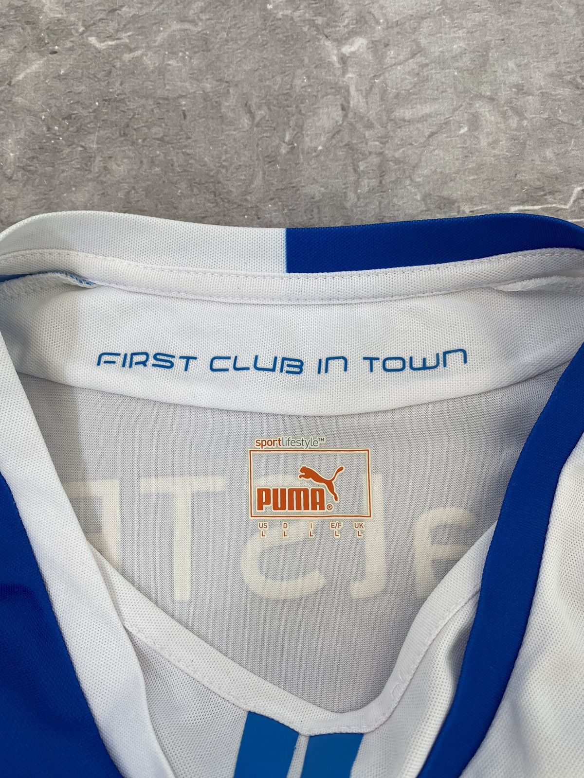 Puma Adidas 2011/2012 Grasshoppers Zurich Home Soccer Jersey Size US L / EU 52-54 / 3 - 20 Thumbnail