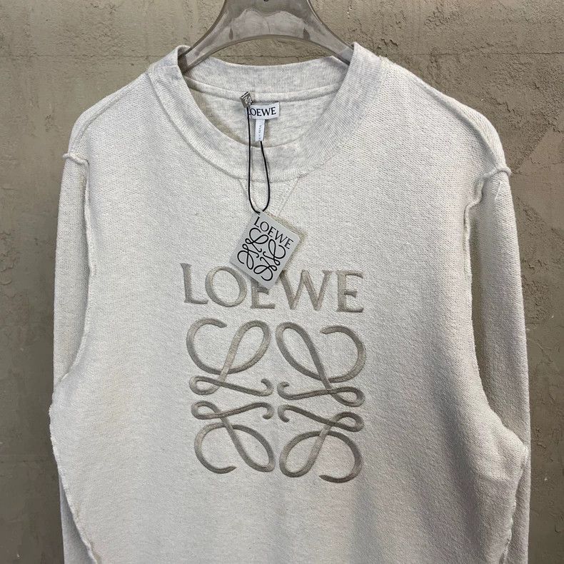 Loewe loewe Beige embroidered large logo reverse-wear crewneck sw Size US S / EU 44-46 / 1 - 3 Thumbnail