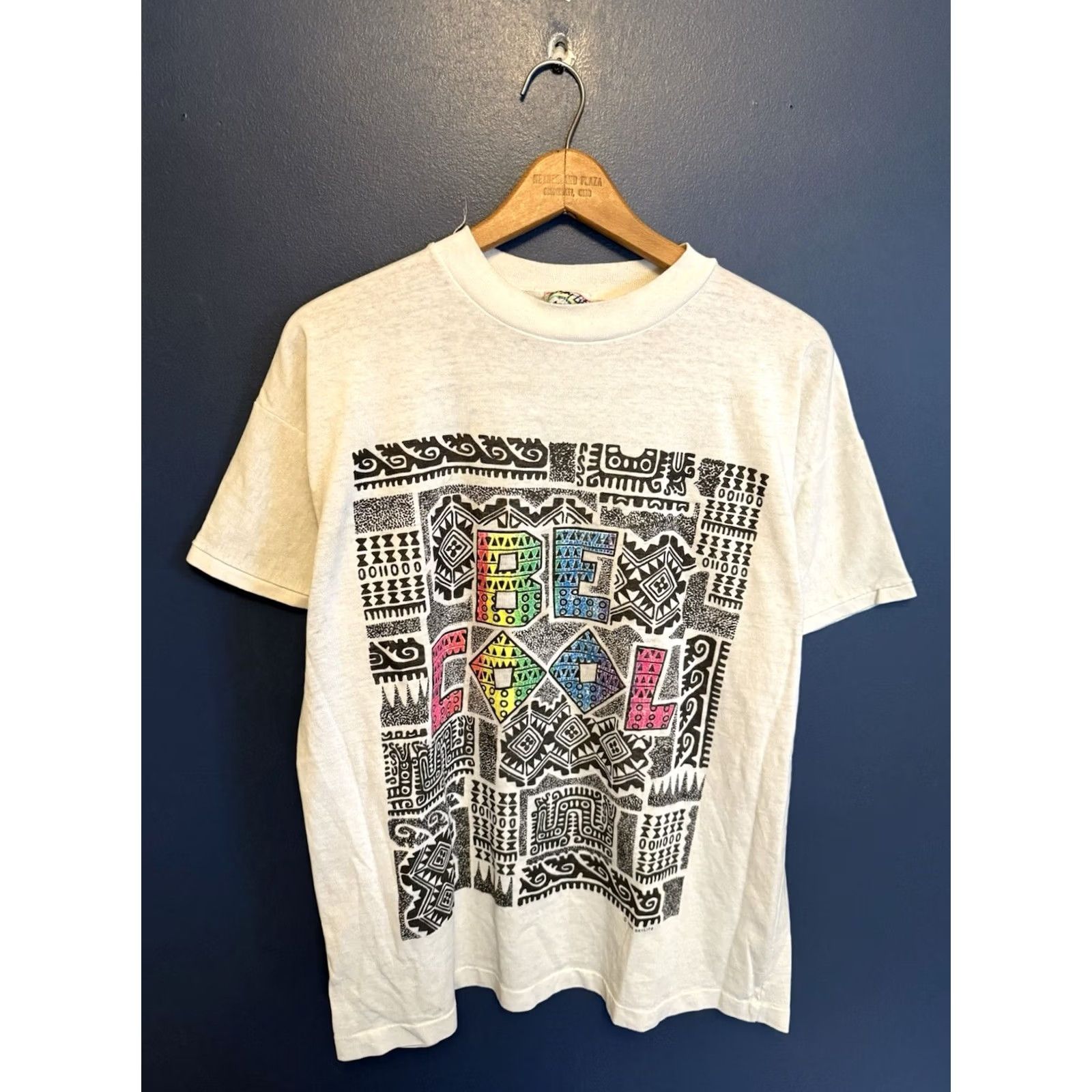 Vintage VINTAGE Be Cool 80s T-Shirt Shirt Large White Graphic Tee Men L Mens Size US L / EU 52-54 / 3 - 3 Thumbnail