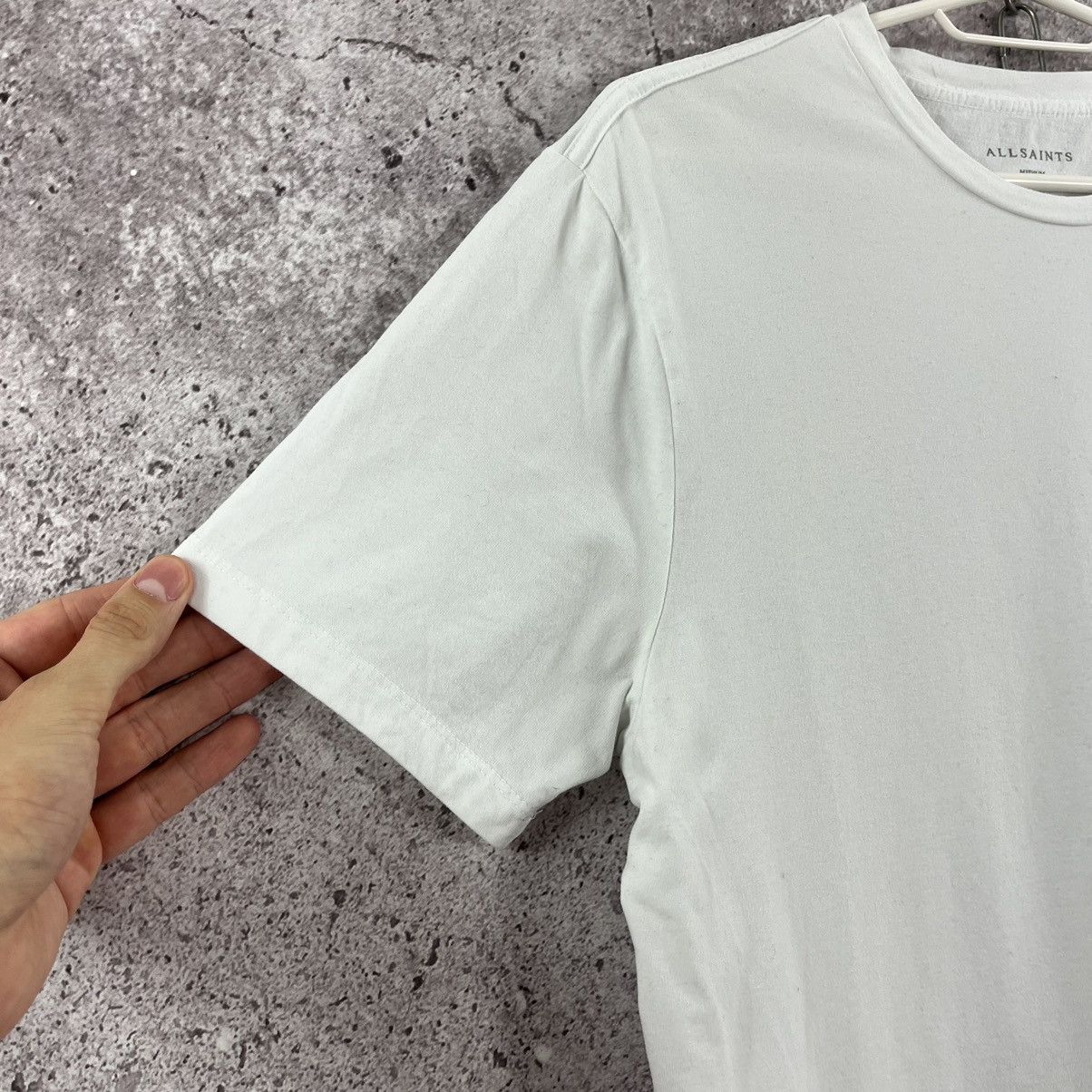 Allsaints Allsaints T-Shirt Basic Small Logo Embroidery Y2K White Sz M Size US M / EU 48-50 / 2 - 4 Thumbnail