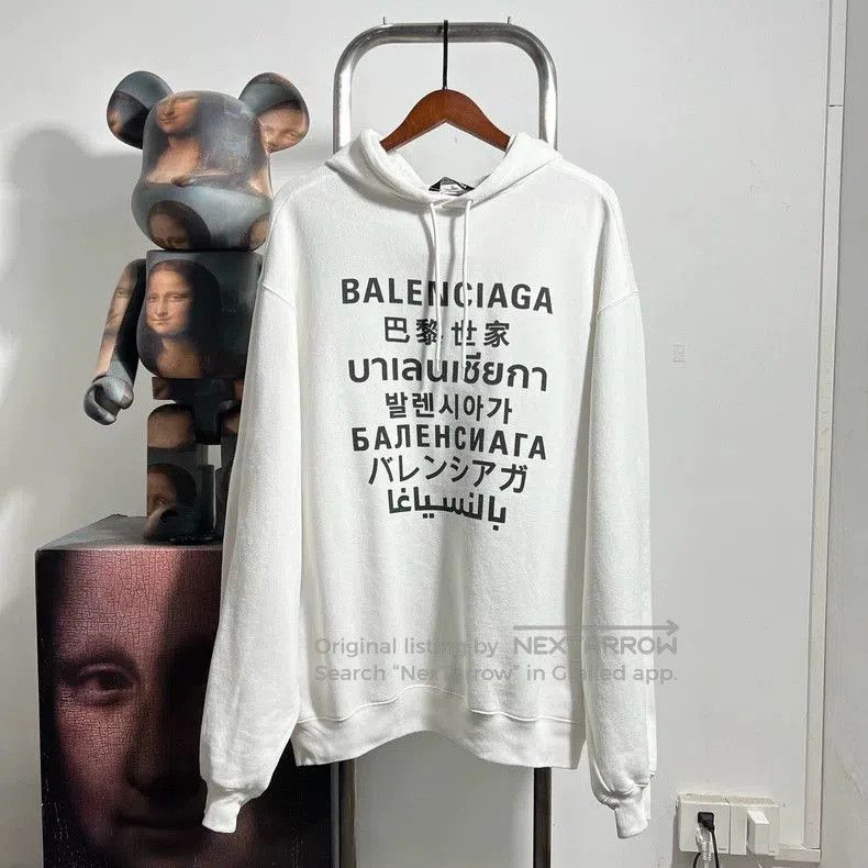 Balenciaga Balenciaga Seven Language Hoodie. Size US XXS / EU 40 - 1 Thumbnail
