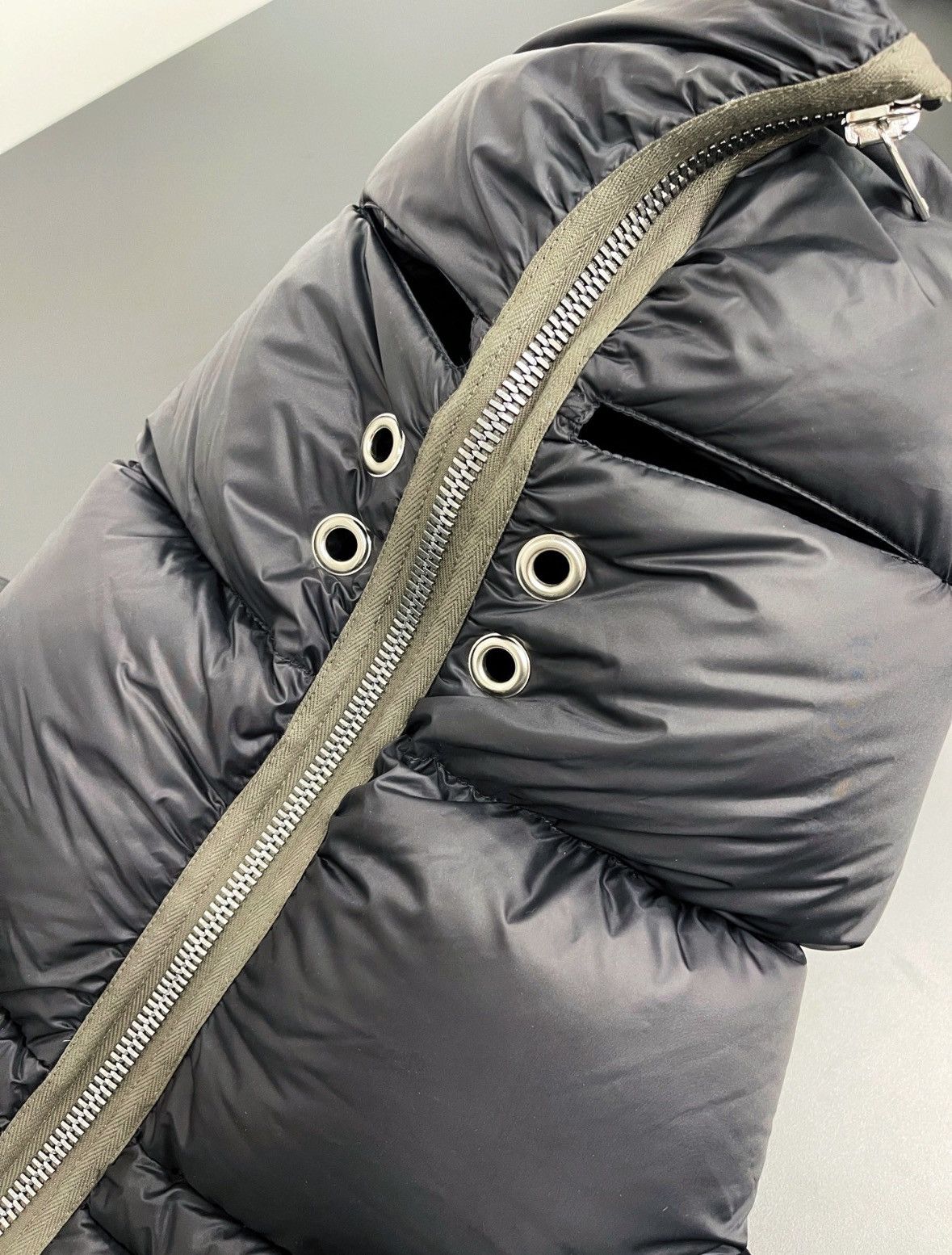 Rick Owens Rick Owen’s ss22 gimps puffer coat Size US M / EU 48-50 / 2 - 5 Thumbnail