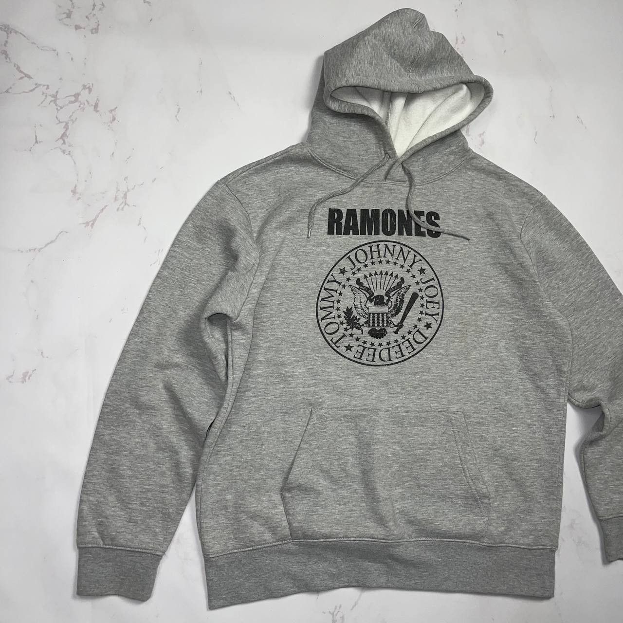 Vintage Ramones Band Hoodie Punk Rock Graphic Sweatshirt Size US S / EU 44-46 / 1 - 4 Thumbnail