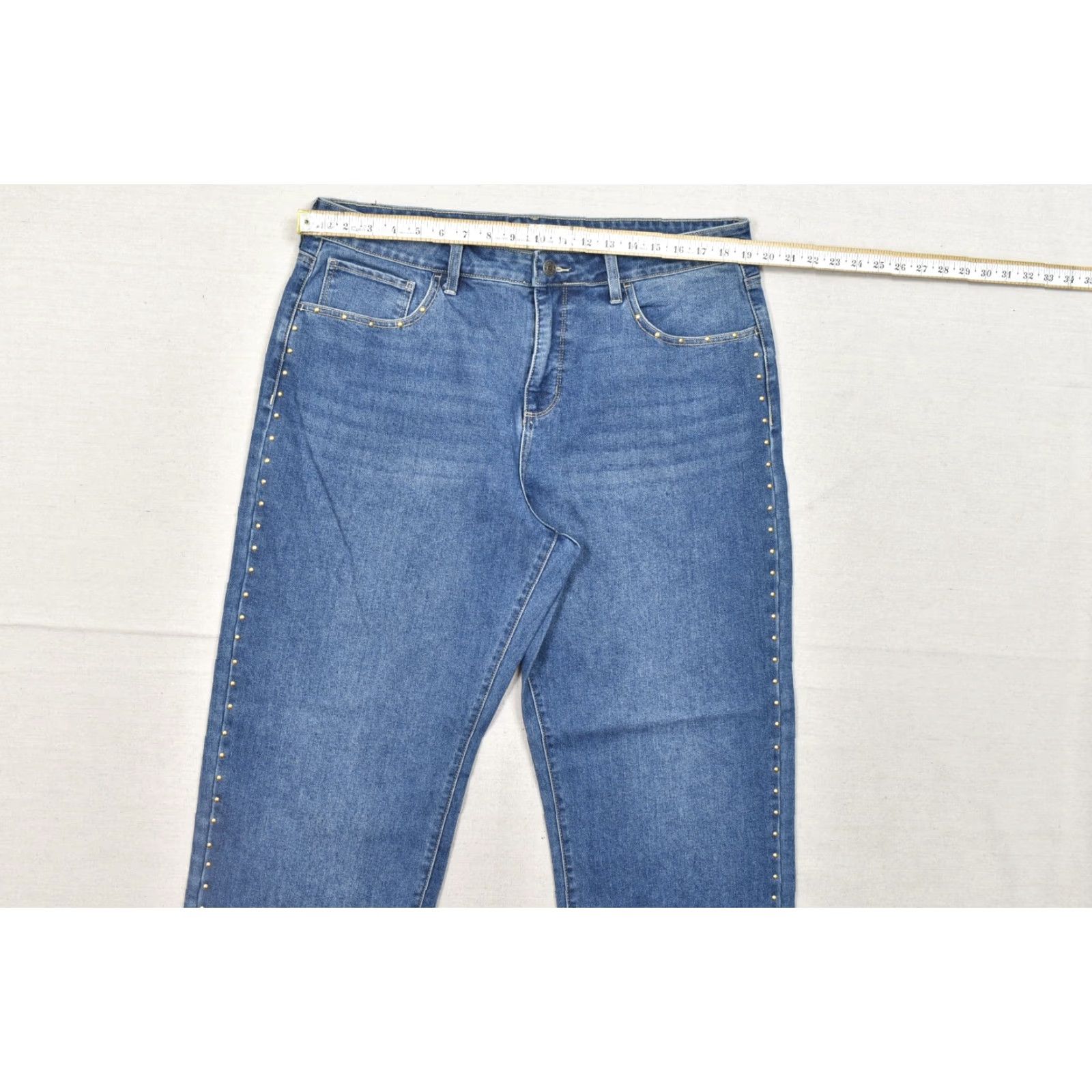 Express Express Jeans Women Size 16 Blue Studded Straight Leg Medium Wash Cotton Blend Jeans Size 38" / US 16 / IT 52 - 3 Thumbnail