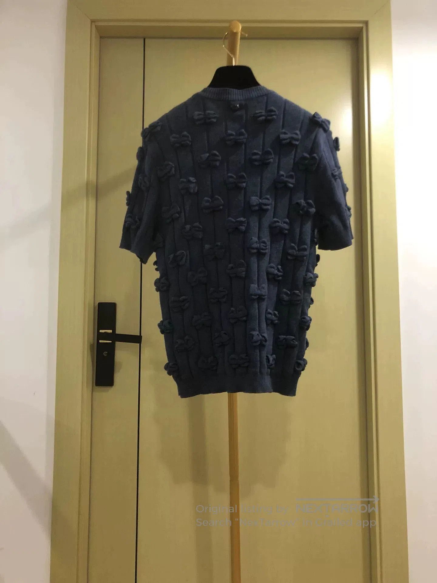 Chanel Chanel Bow Detail Short Sleeve Top. Size S / US 4 / IT 40 - 2 Thumbnail