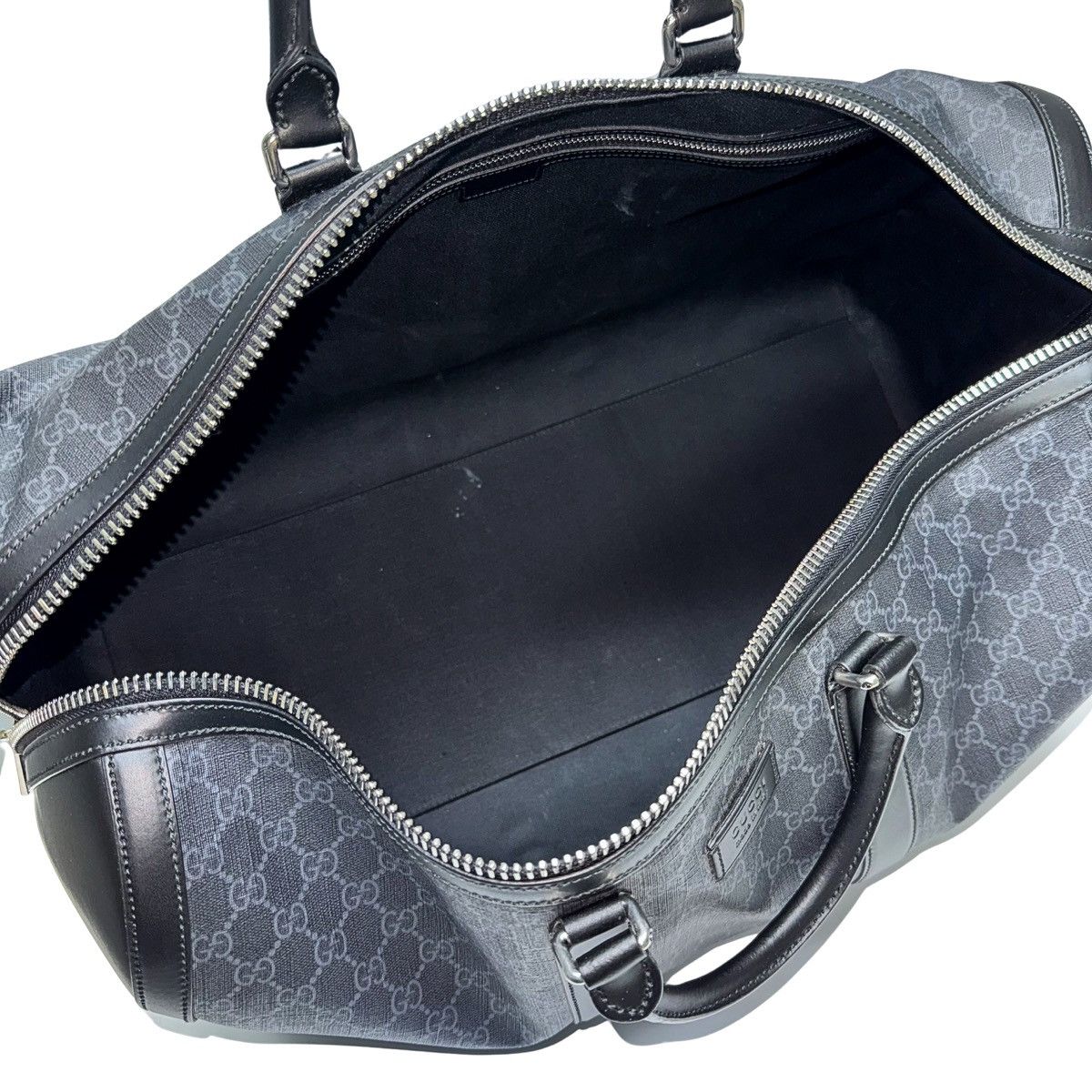 Gucci Gucci Supreme GG Medium Duffle Bag Size ONE SIZE - 12 Thumbnail