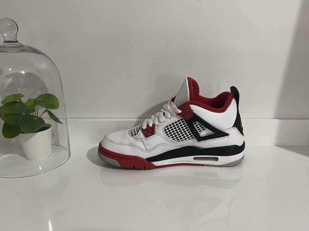 Jordan Brand fire red 4s Size US 6 / EU 39 - 6 Thumbnail