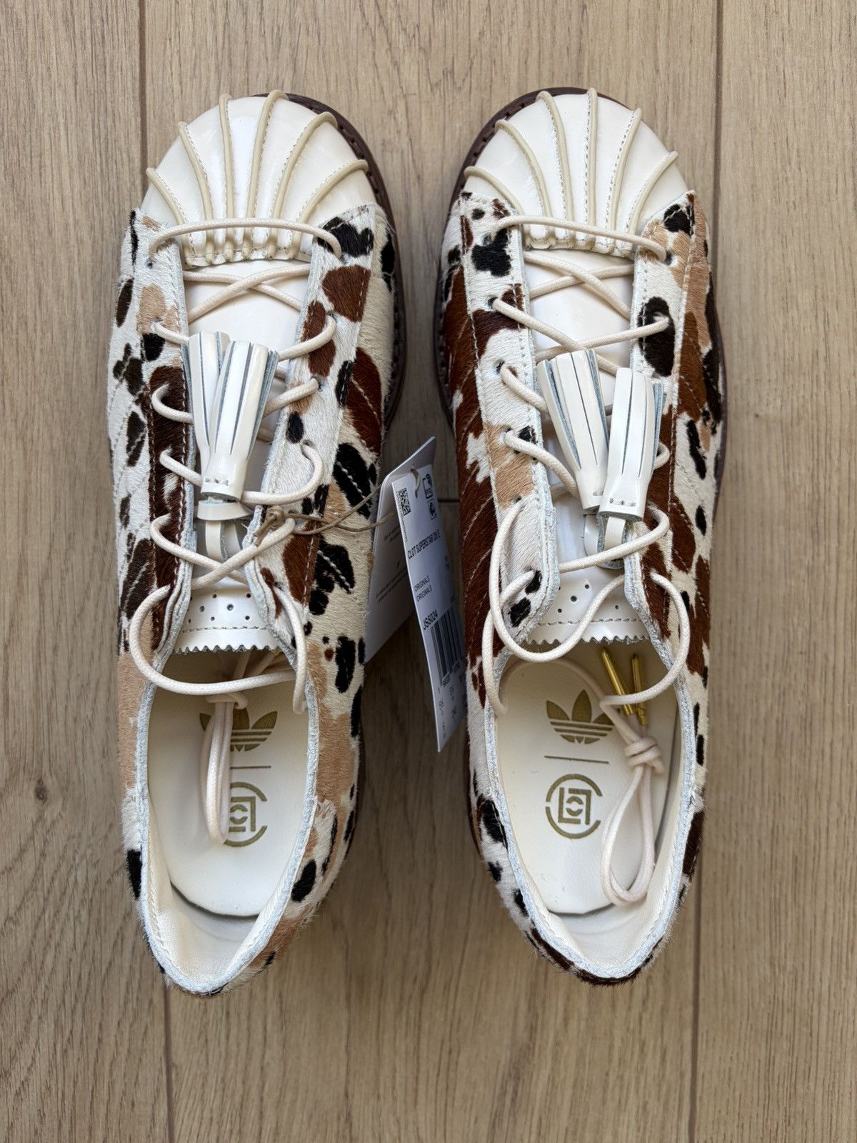 Adidas × CLOT Adidas x CLOT by Edison Chen Superstar cow-print Size US 6 / EU 39 - 3 Thumbnail