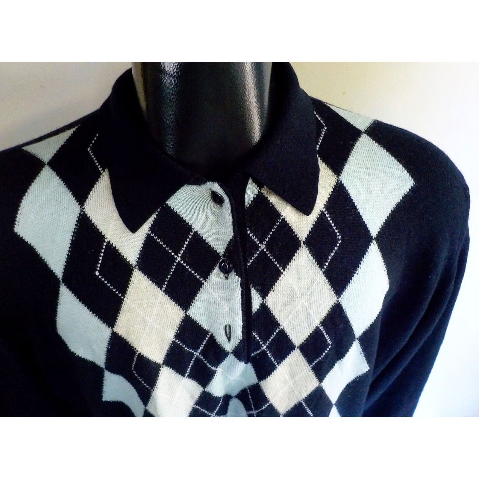 Vintage PRINGLE 100% Pure Wool Polo Style Argyle LS Sweaters Navy SZ LG L Mens Size US L / EU 52-54 / 3 - 2 Thumbnail