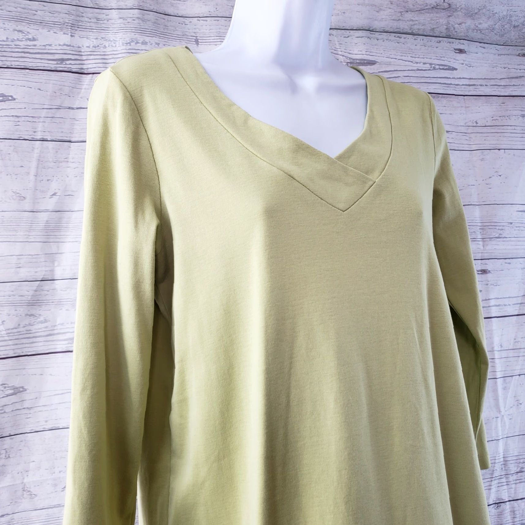 J. Jill J Jill Womens Tunic Top 3/4 Sleeve XS Green Cotton V-Neck T-Shirt Shirt Womens XS Green Tunic 100% Cotton Size XS / US 0-2 / IT 36-38 - 2 Thumbnail