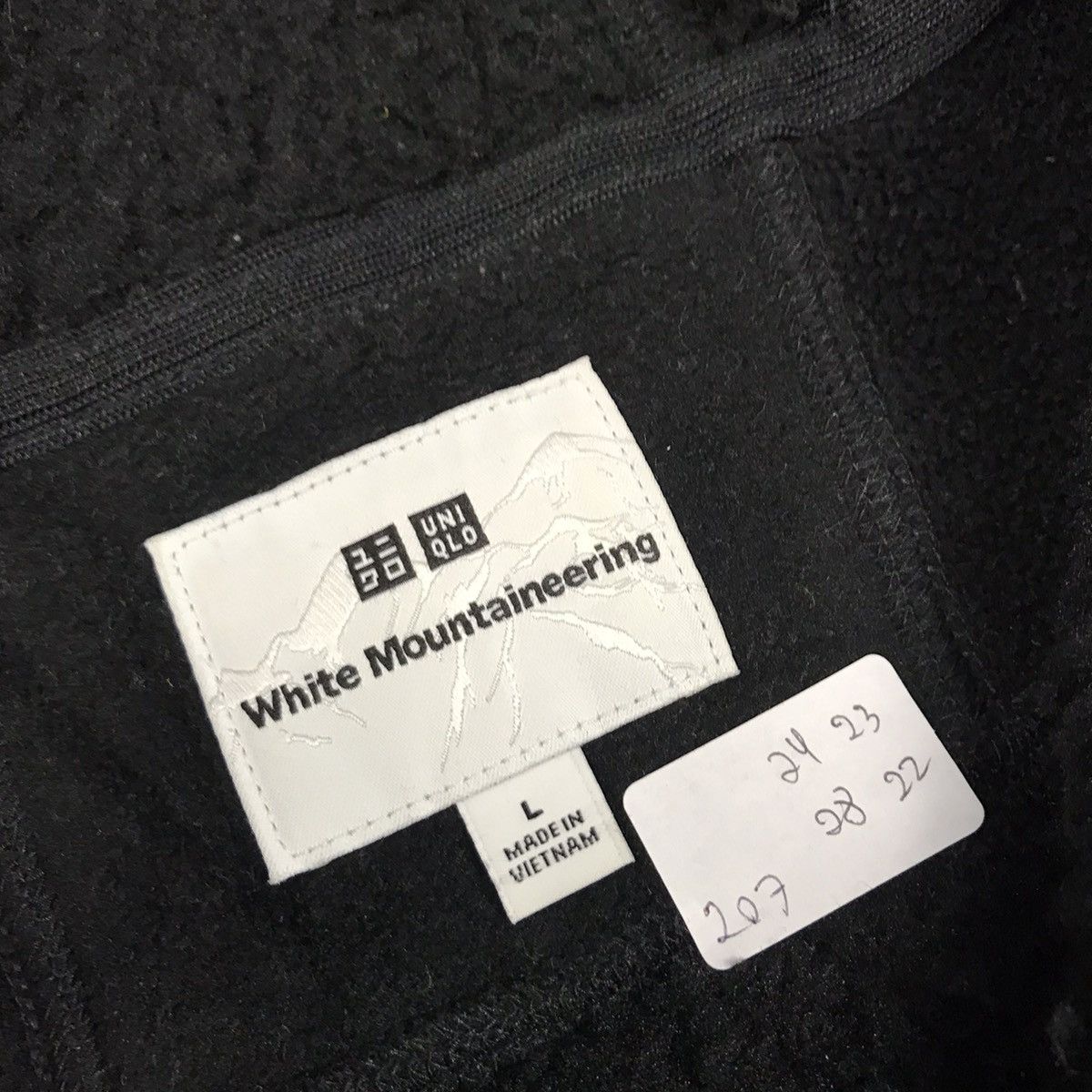 White Mountaineering Uniqlo x white mountaineering Sherpa black jacket Size US L / EU 52-54 / 3 - 10 Thumbnail
