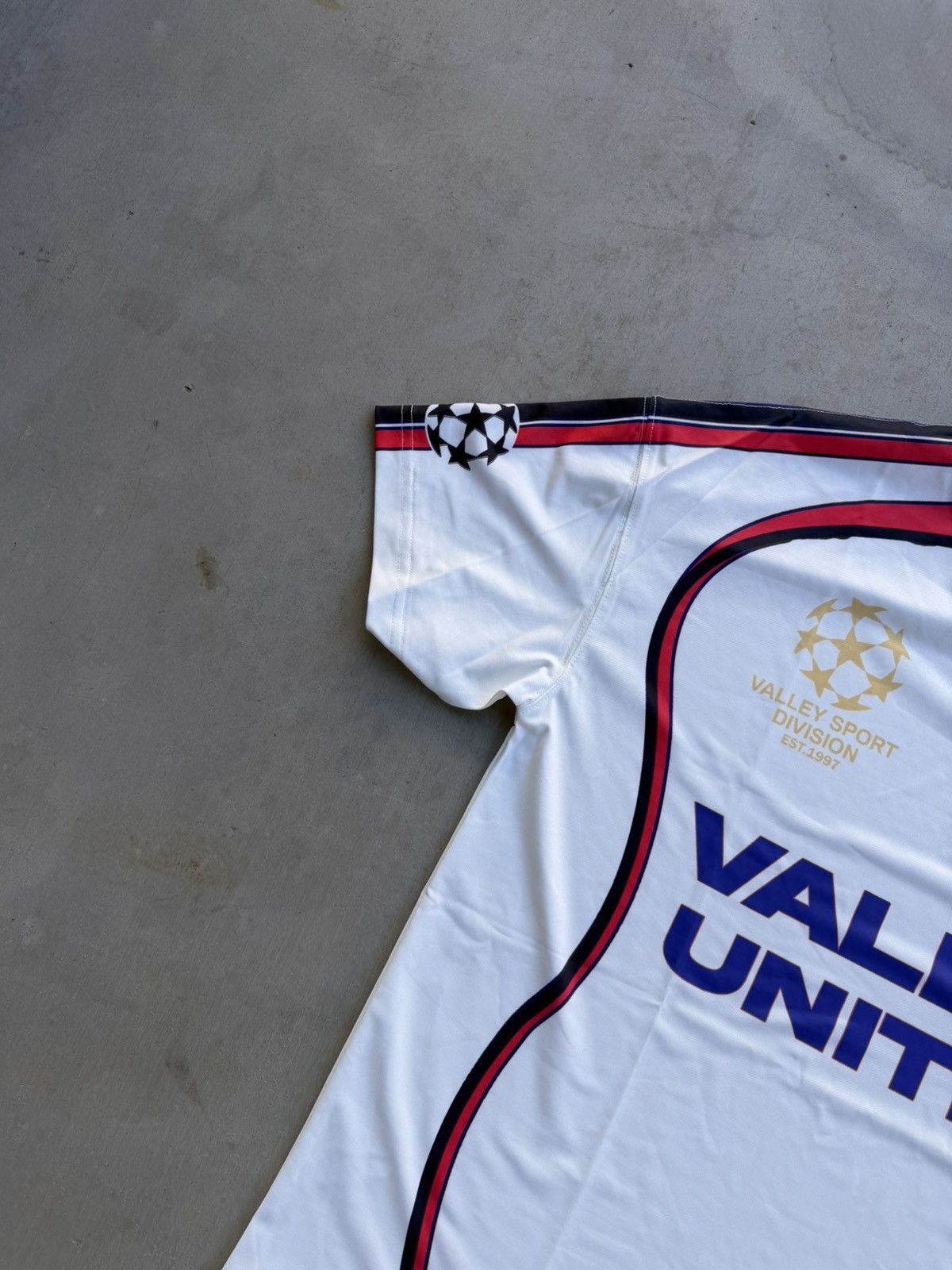 Vale Vale Forever United Football Jersey Size Medium NWT Size US M / EU 48-50 / 2 - 6 Thumbnail
