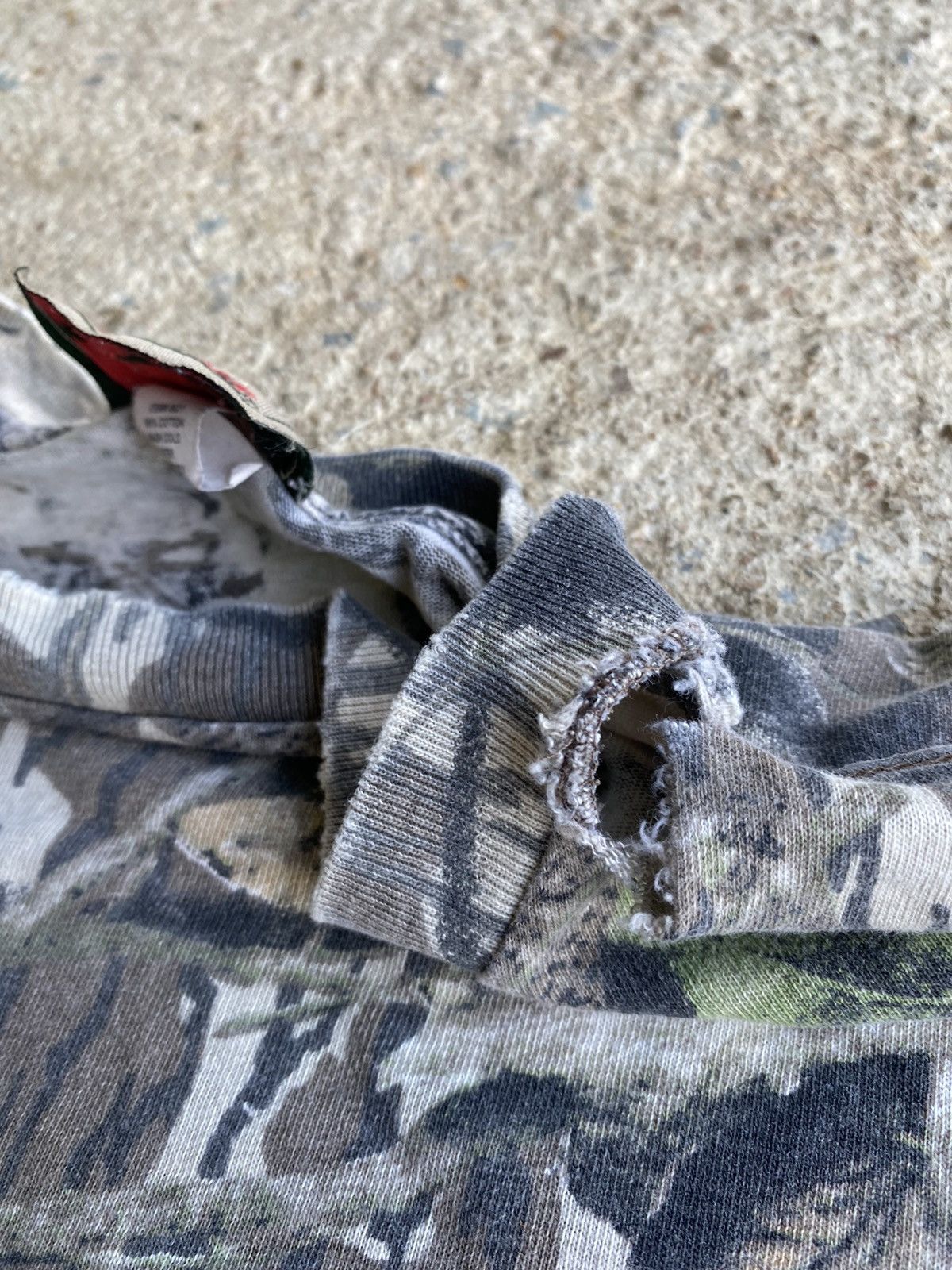 Realtree × Vintage Vintage 90’s Mossy Oak Camo Faded Distressed Pocket Shirt Size US XL / EU 56 / 4 - 5 Thumbnail