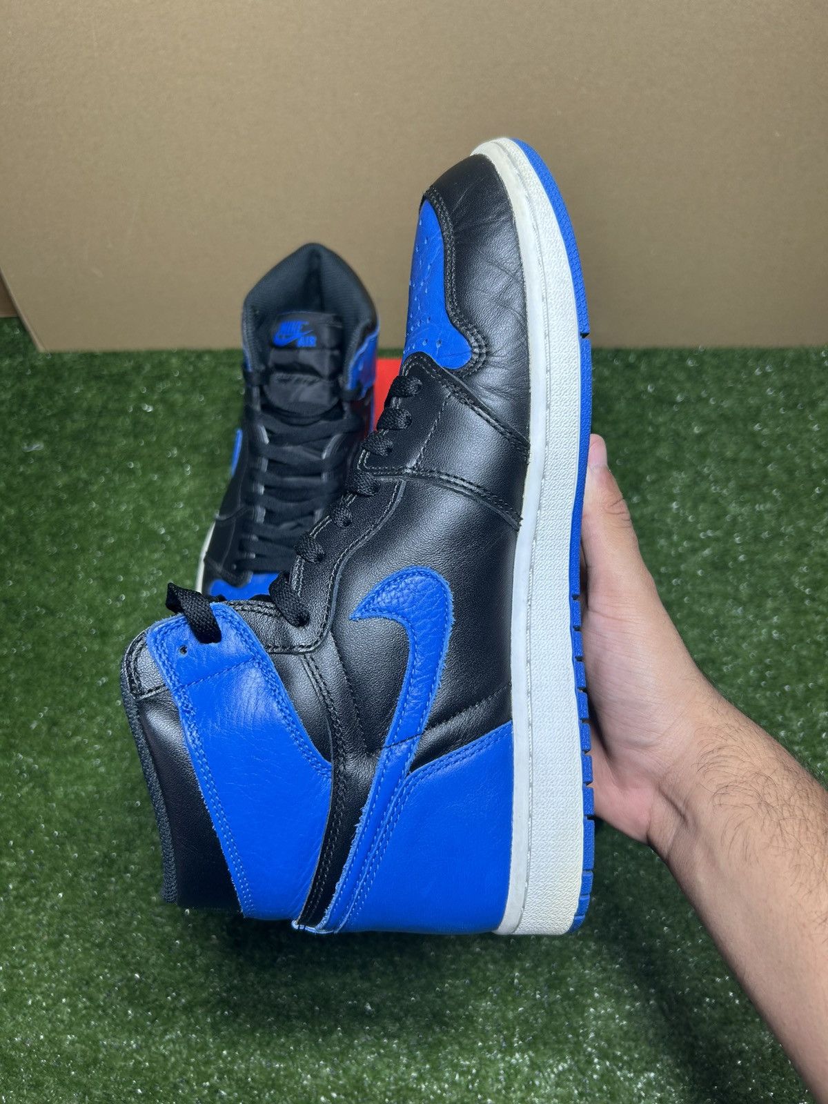 Jordan Brand Jordan 1 Royal 2017 Size US 11.5 / EU 44-45 - 4 Thumbnail