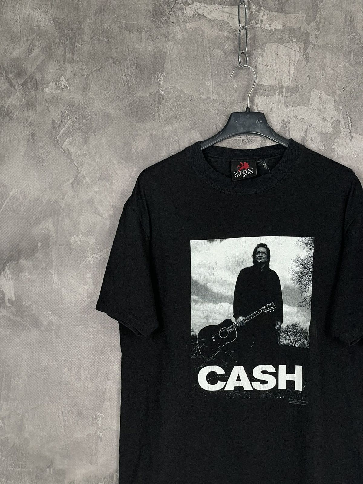 Band Tees × Vintage Black Johnny Cash Zion Crazy Fit M vintage 90s band T shirt Size US M / EU 48-50 / 2 - 3 Thumbnail