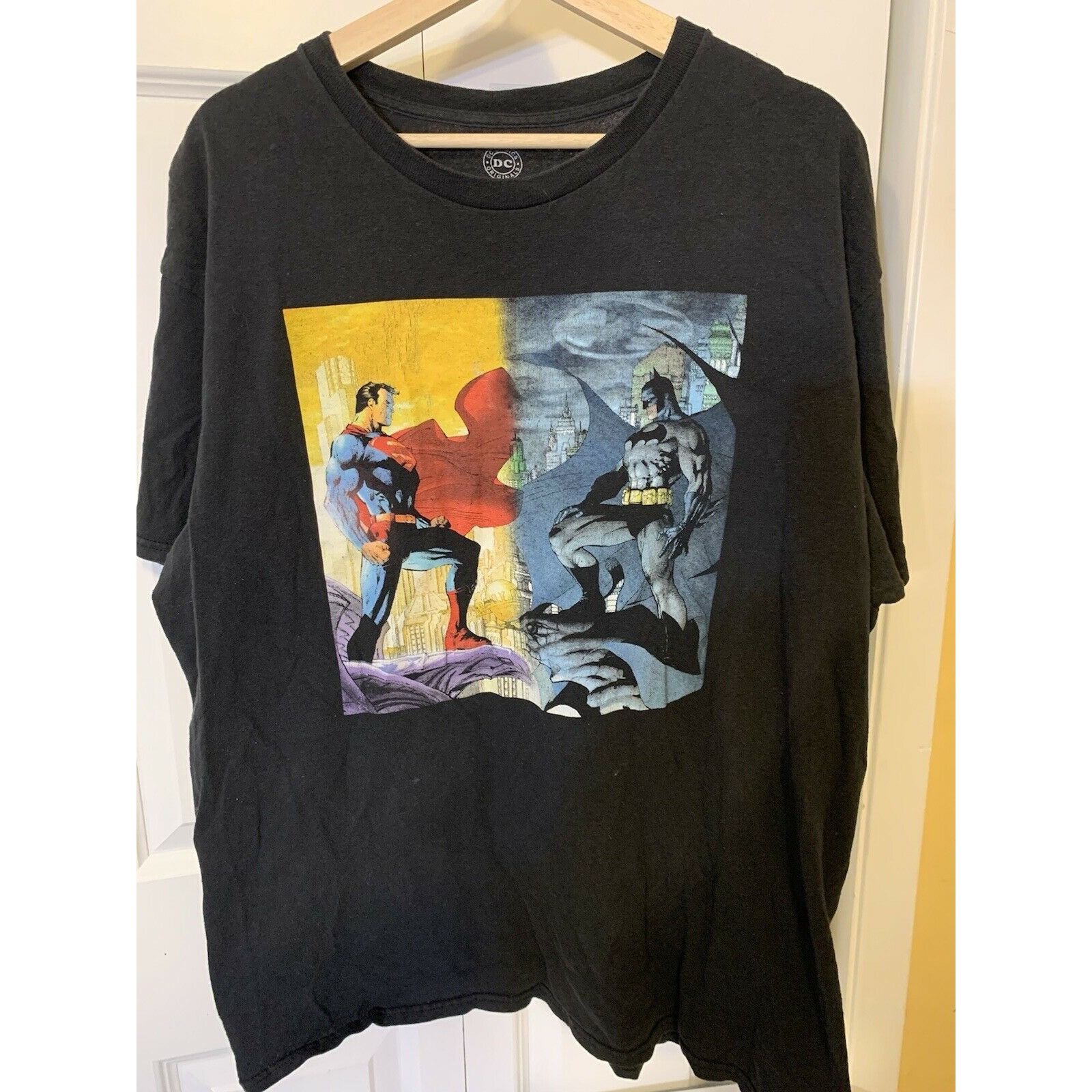 DC Comics DC Comics Batman VS. Superman Men’s Sz XL T Shirt Size US XL / EU 56 / 4 - 3 Thumbnail