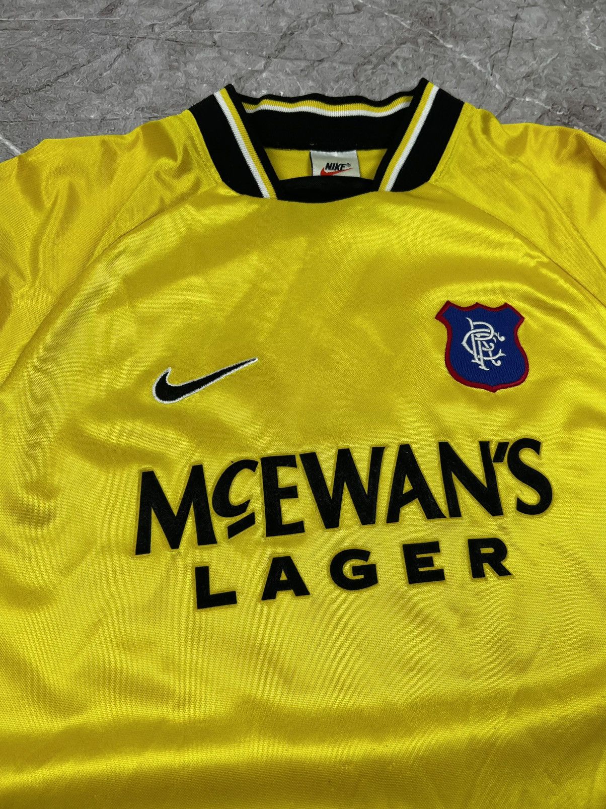 Nike Rangers Goalkeeper football shirt 1997 Soccer Nike Jersey Size US M / EU 48-50 / 2 - 8 Thumbnail