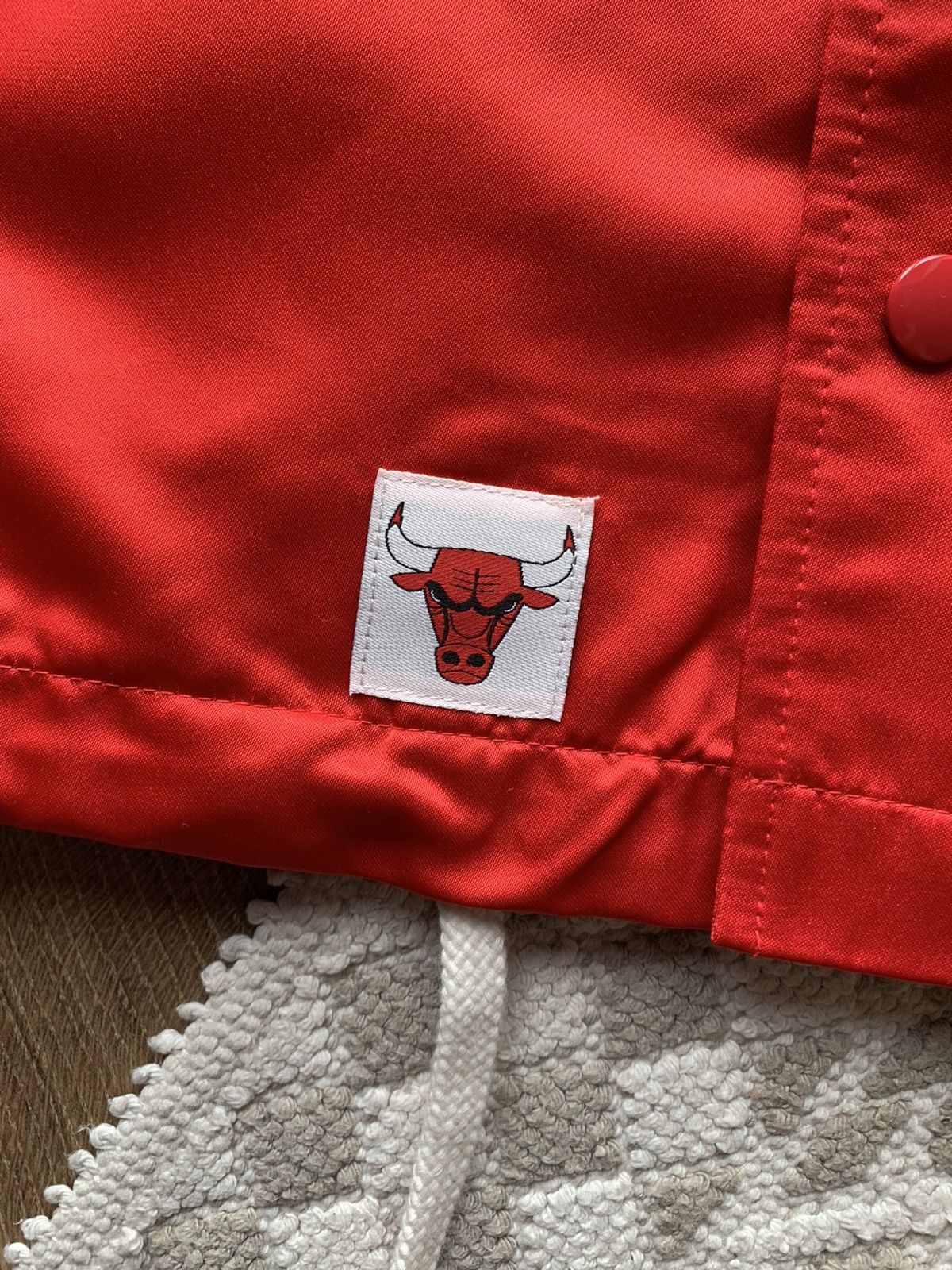 NBA New Era NBA Chicago Bulls Wordmark coaches jacket Size US L / EU 52-54 / 3 - 5 Thumbnail