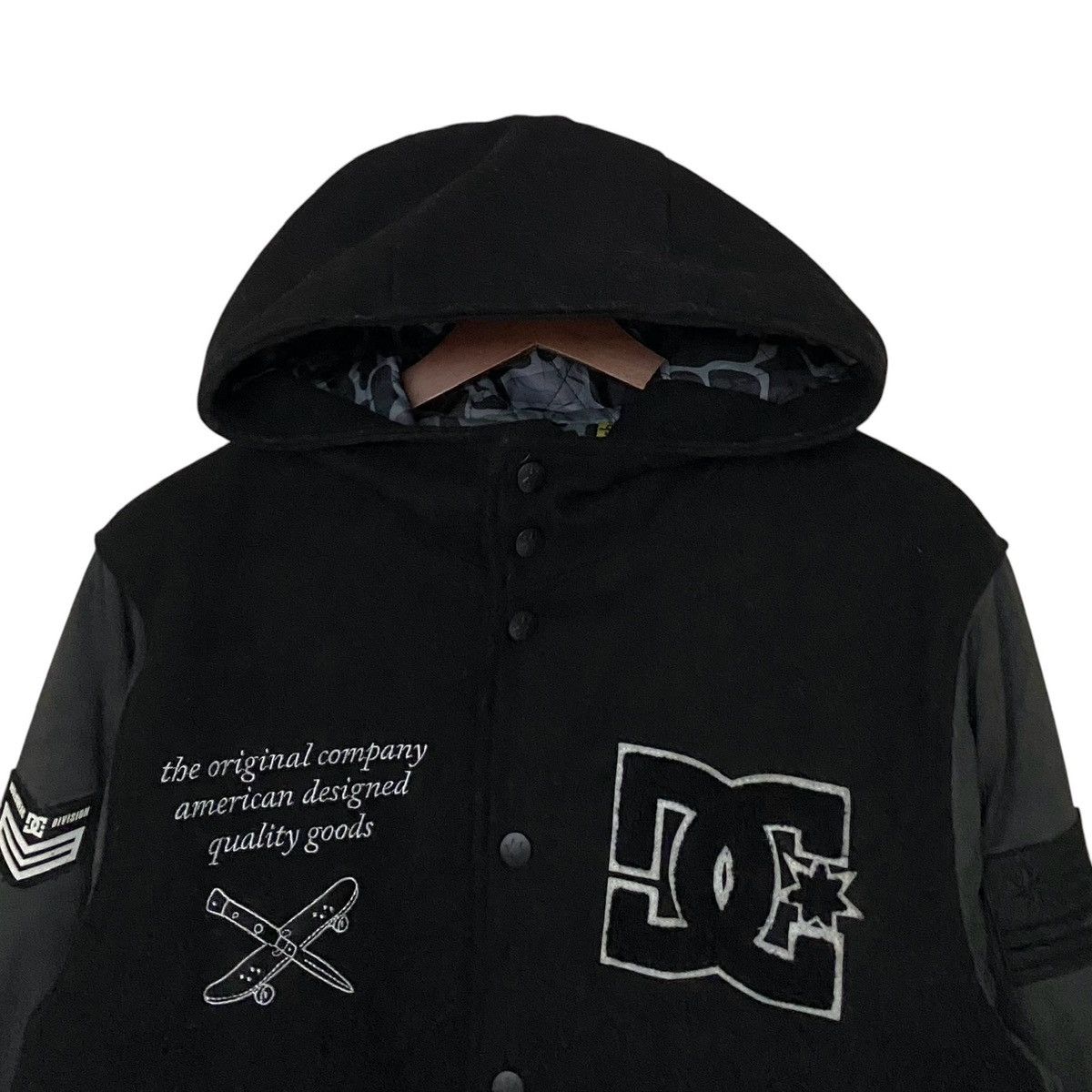 DC × Vintage Vintage Brand Dcshoecousa Wool Hoodie Varsity 2000s Size US S / EU 44-46 / 1 - 7 Thumbnail