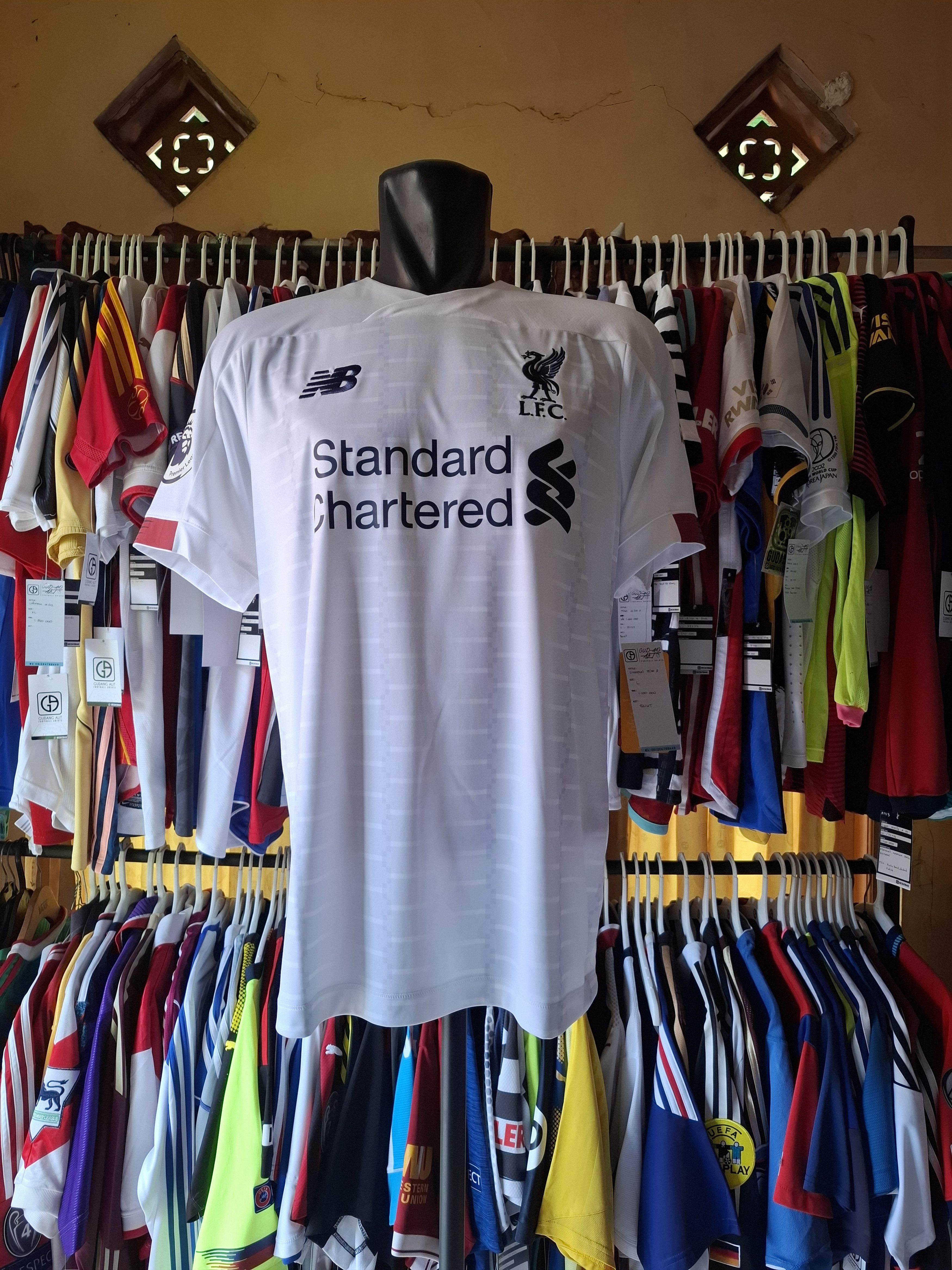 New Balance Liverpool 2019/20 Away Kit Size US L / EU 52-54 / 3 - 1 Thumbnail