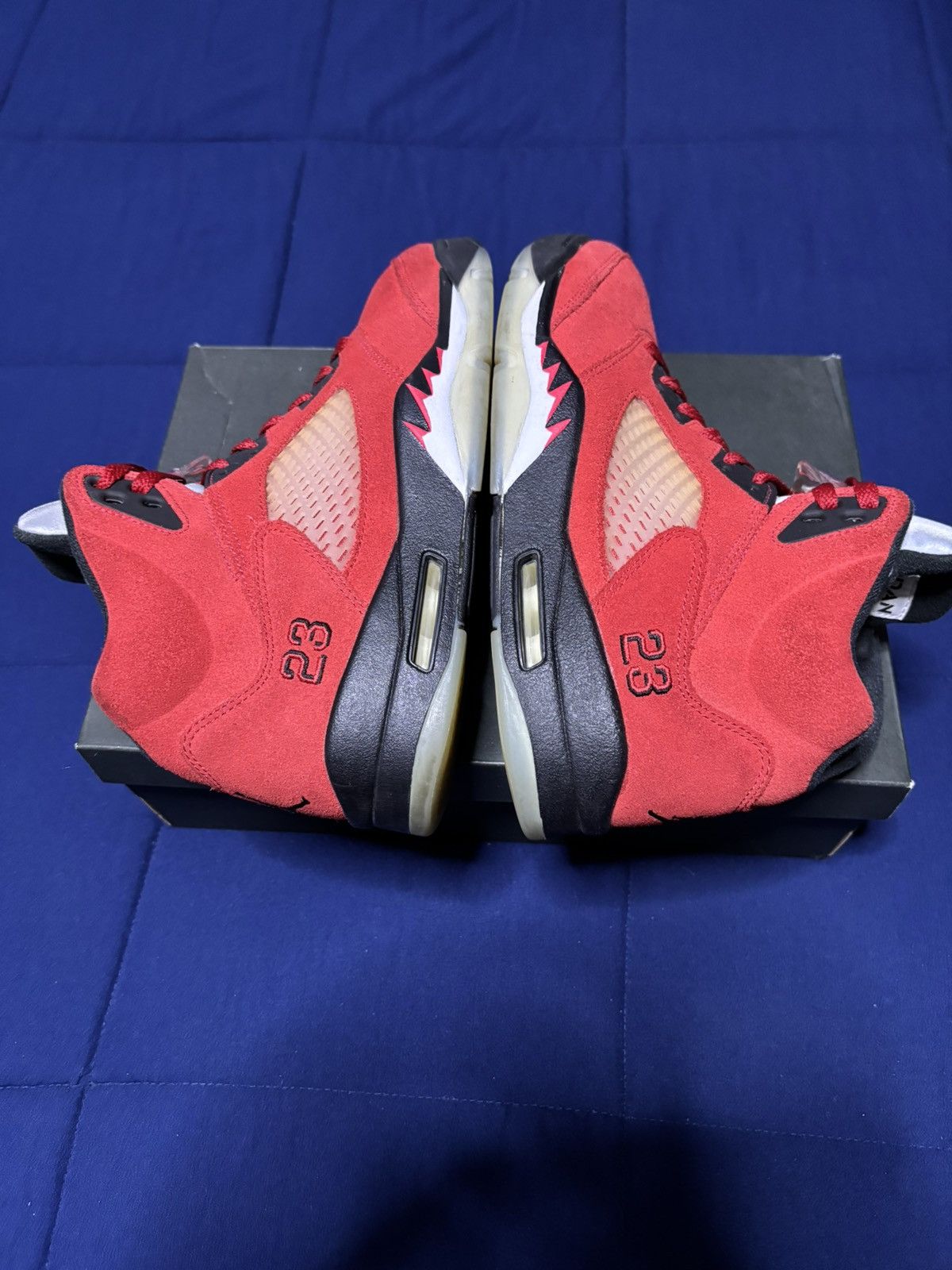 Jordan Brand Jordan 5 Retro Raging Bull 2021 Size 10 Size US 10 / EU 43 - 2 Thumbnail