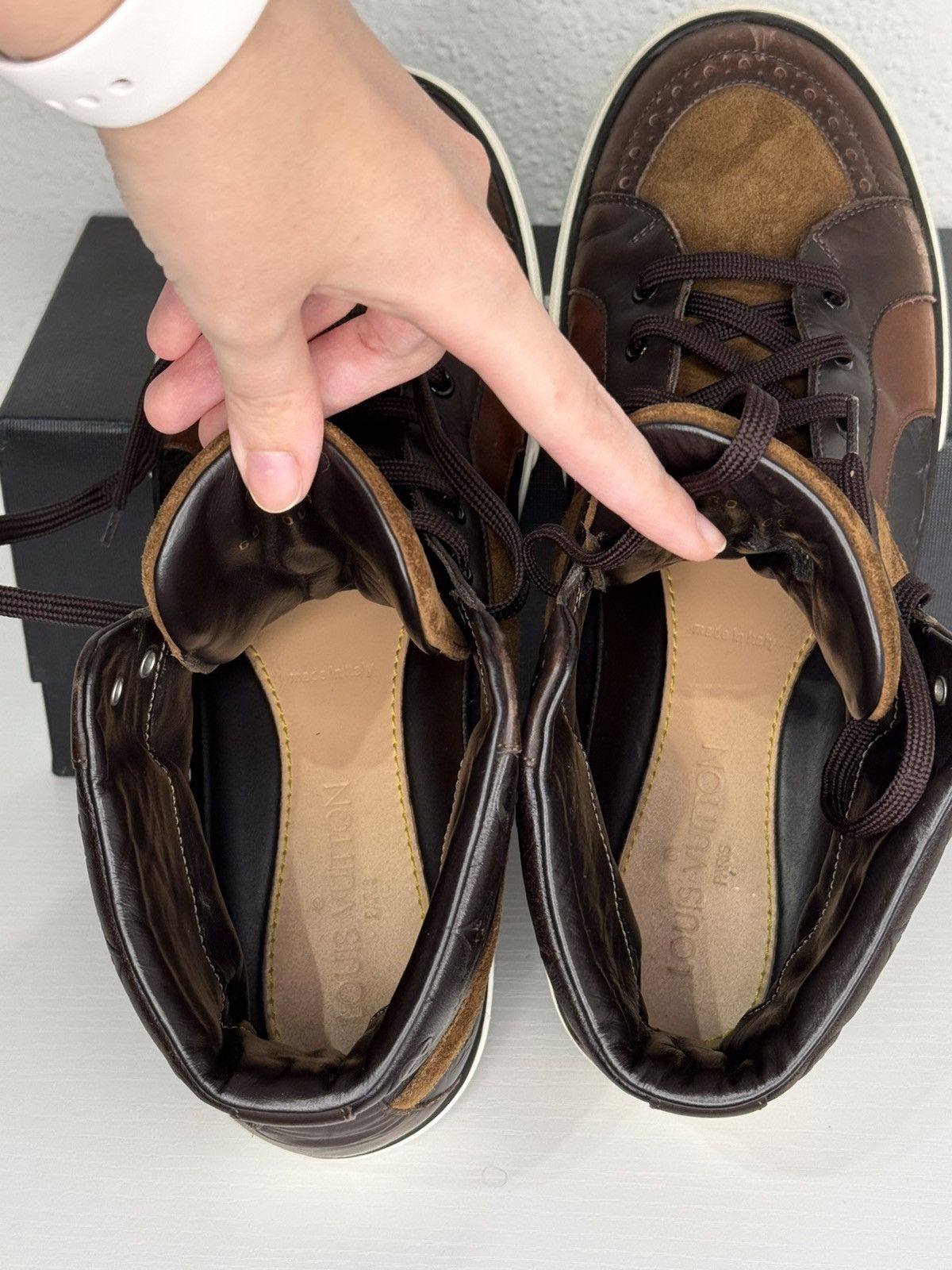 Louis Vuitton Louis Vuitton LV Monogram High Top Leather Sneakers Size US 9.5 / EU 42-43 - 9 Thumbnail