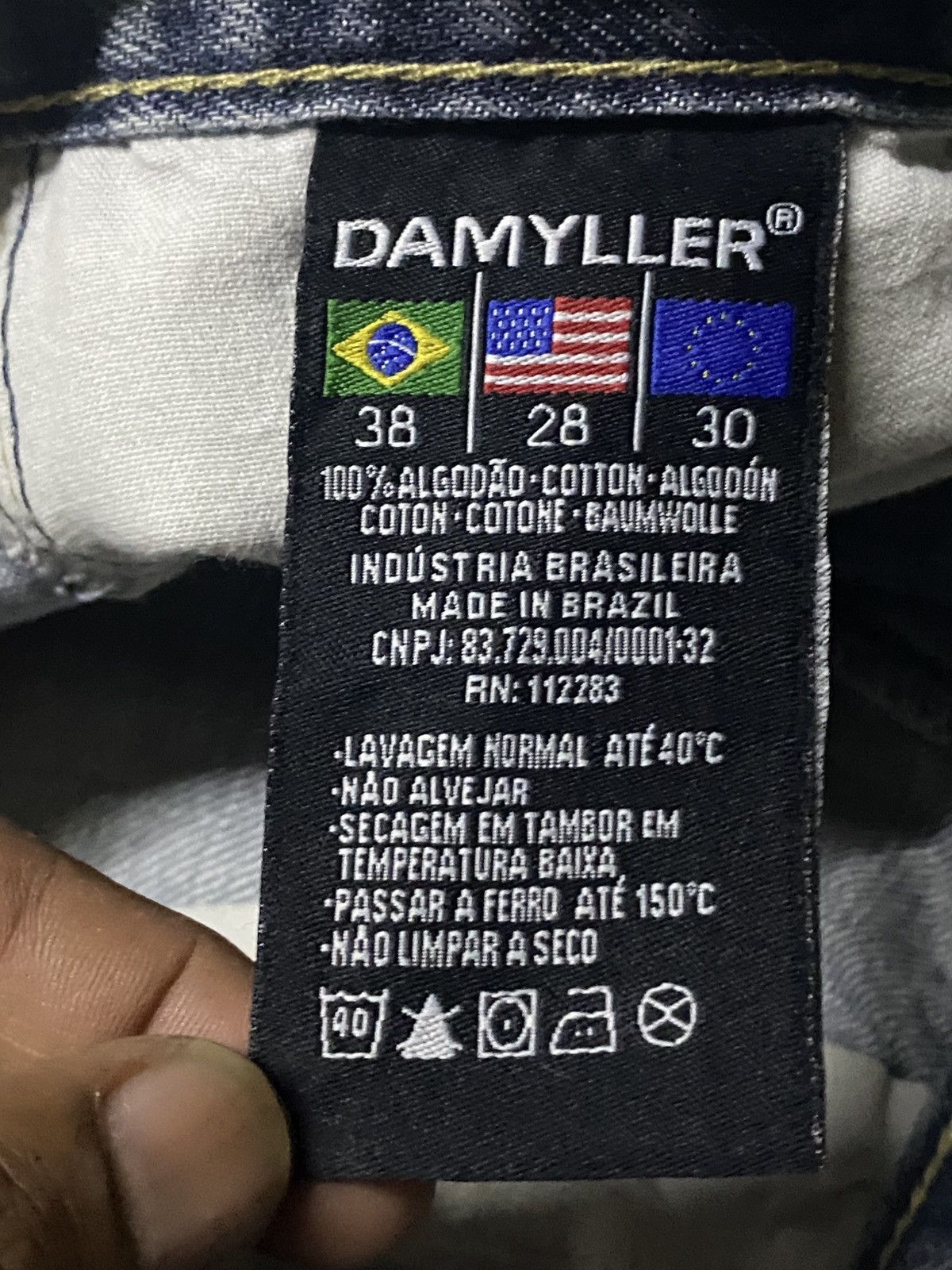 Vintage Vintage Damyller 1979 Brazil Faded Wash Loose Jeans Size US 30 / EU 46 - 16 Thumbnail