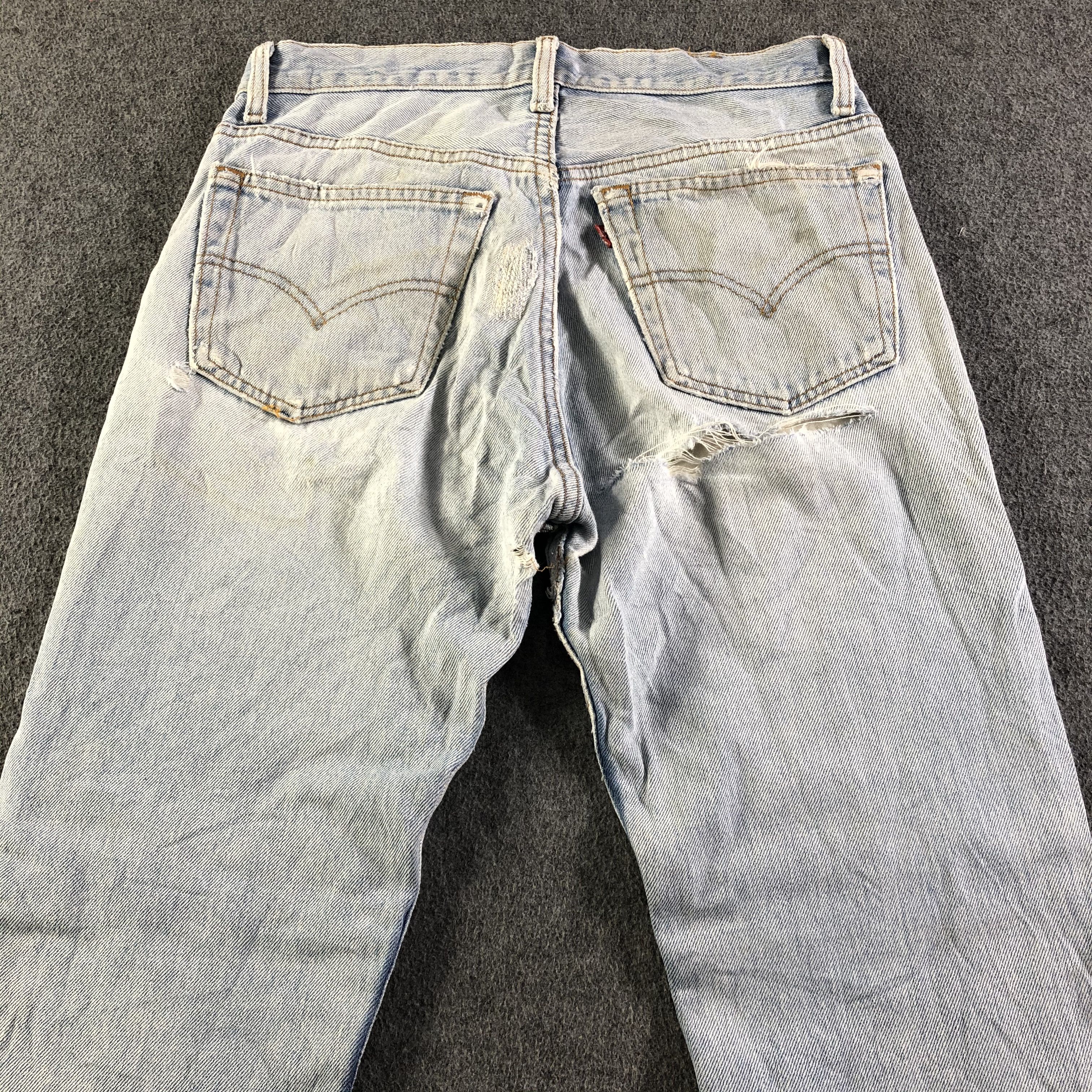 Levi's Vintage Light Wash Levis 501 Jeans-J4611 Size US 30 / EU 46 - 4 Thumbnail