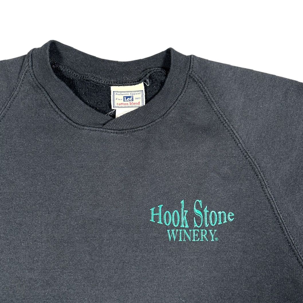 Lee VINTAGE Hook Stone Winery Sweatshirt Lee Adult MEDIUM Black Raglan 90s Crew Neck Pullover/Graphic Print/Graphic Print 90s Men’s Size US M / EU 48-50 / 2 - 3 Thumbnail