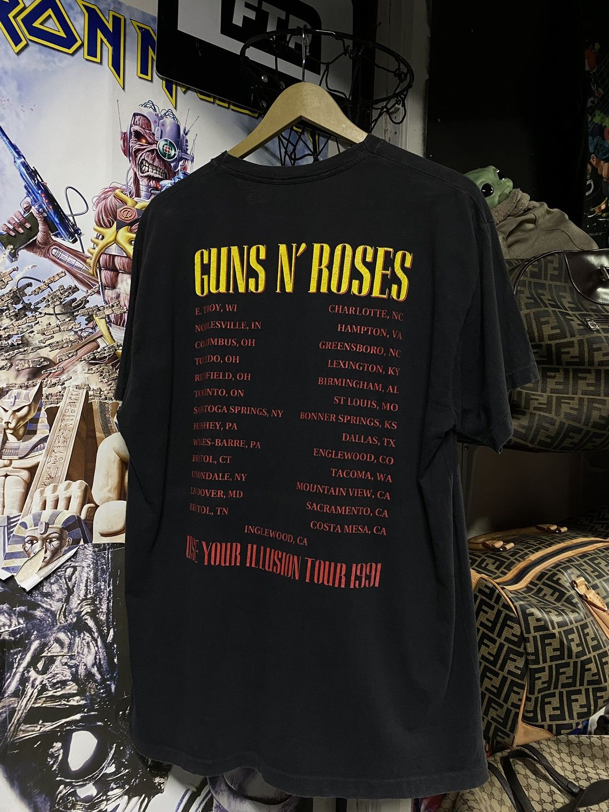 Vintage Vintage 90’s Guns N’ Roses Band T-Shirt Tour Tee Size Large Size US L / EU 52-54 / 3 - 2 Thumbnail