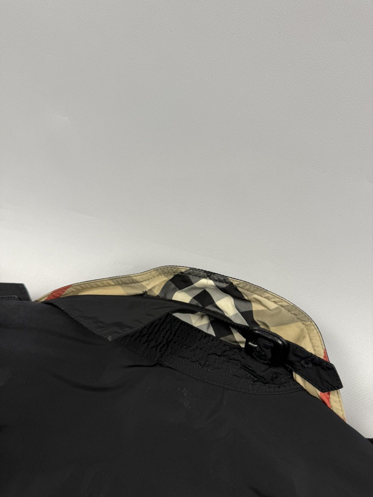 Burberry Burberry trench coat kensington iconic black model novacheck Size US L / EU 52-54 / 3 - 12 Thumbnail