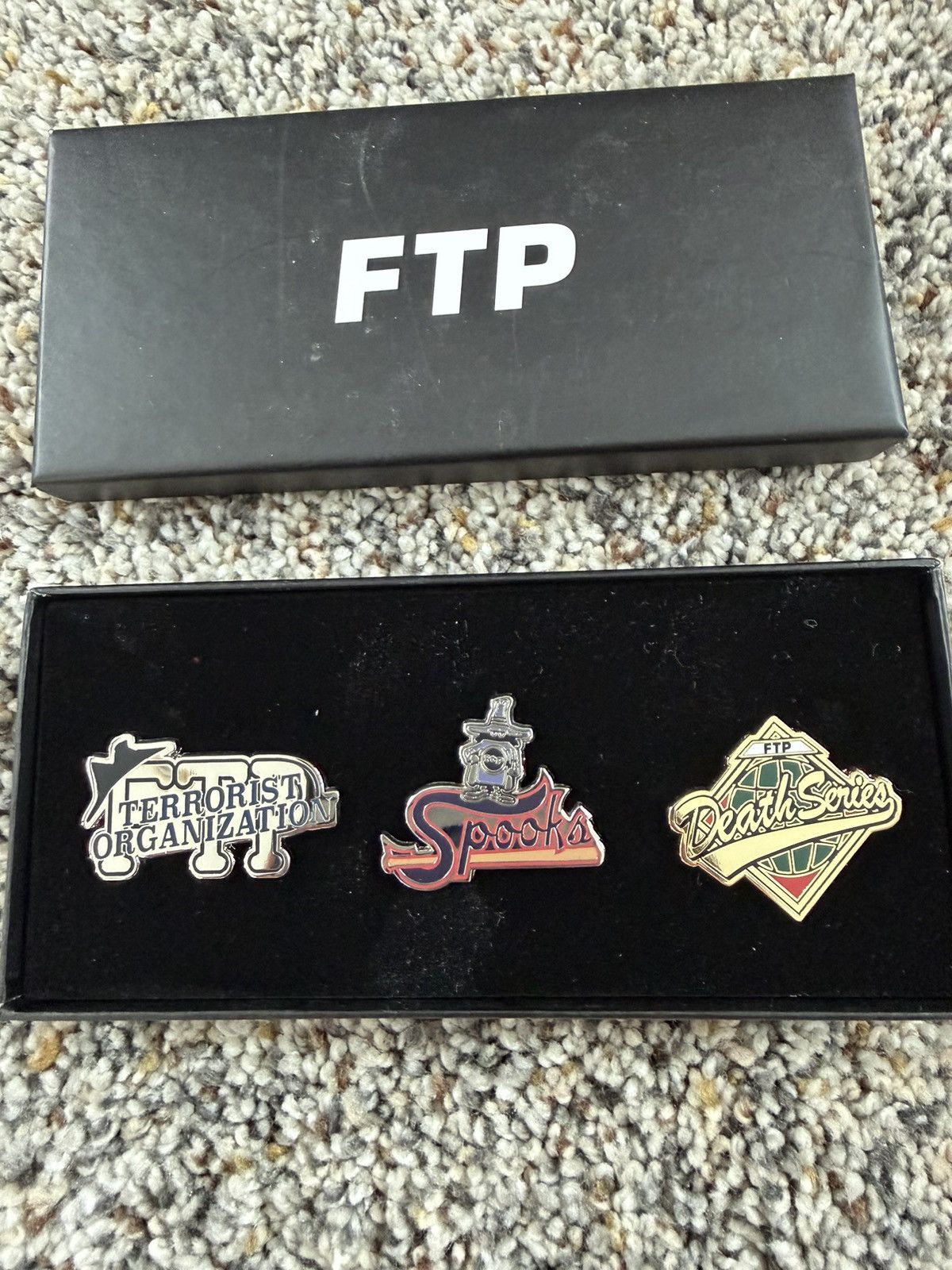 Fuck The Population FTP PIN SET Size ONE SIZE - 4 Thumbnail