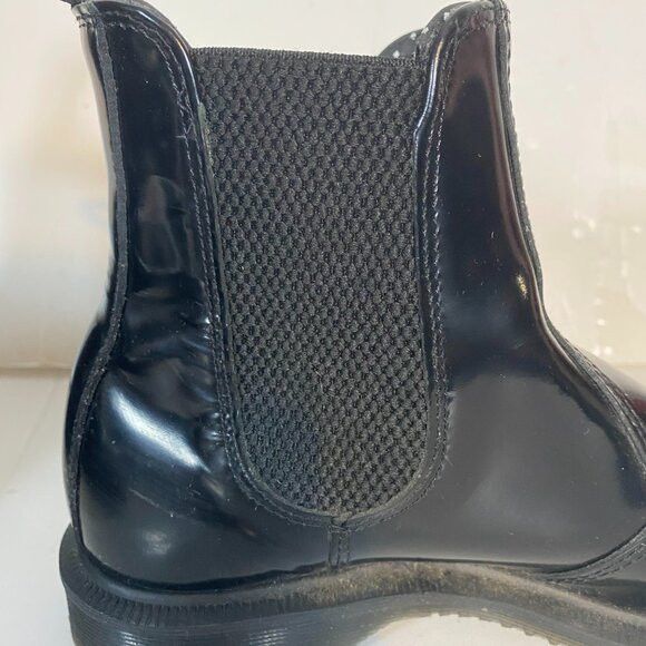 Dr. Martens Dr. Martens AirWair Black Patent Leather Chelsea Boots Sz 6 Size US 6 / IT 36 - 10 Thumbnail